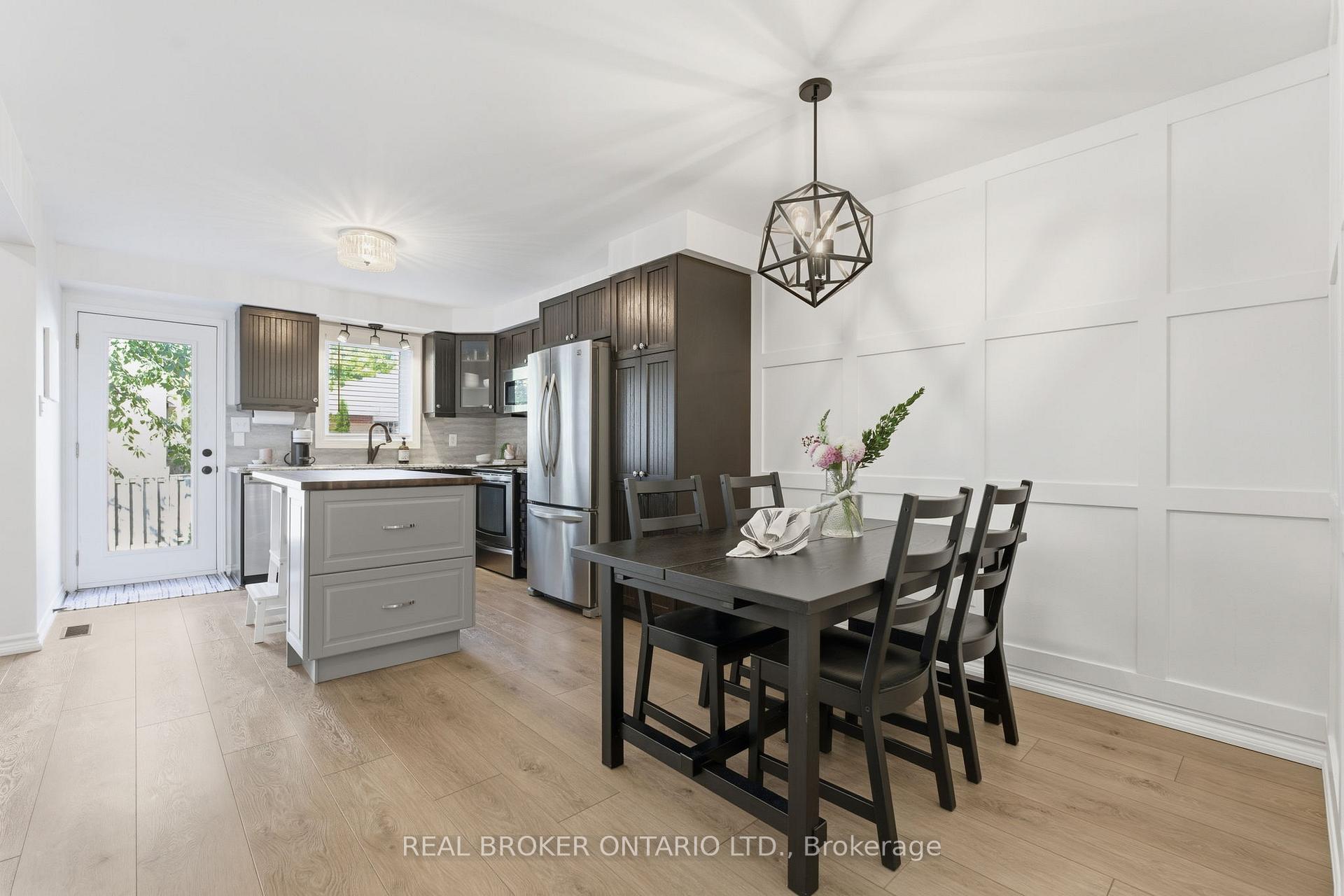 Photo 7 of 28 Brookheath Lane, Hamilton, Rural Glanbrook — HOMEH