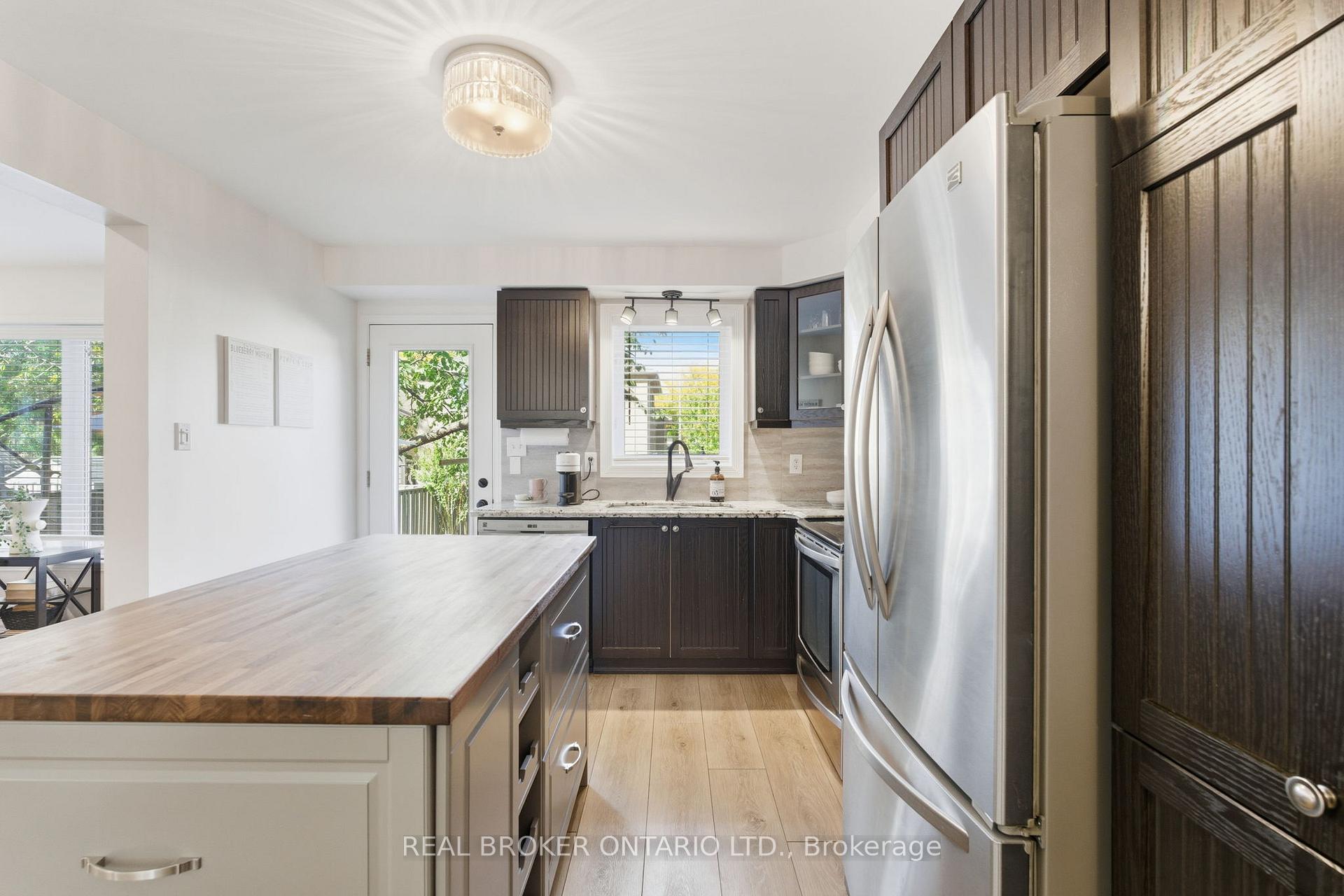 Photo 11 of 28 Brookheath Lane, Hamilton, Rural Glanbrook — HOMEH