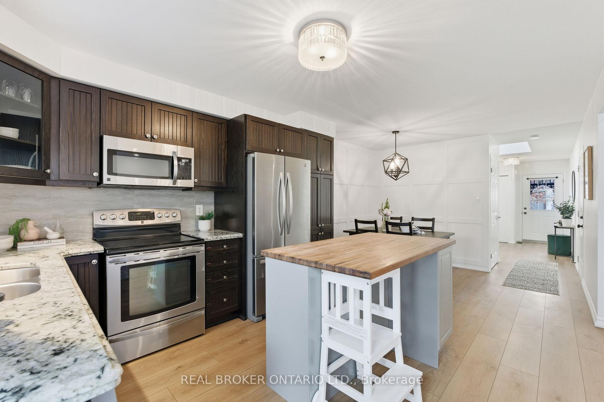 Photo 12 of 28 Brookheath Lane, Hamilton, Rural Glanbrook — HOMEH