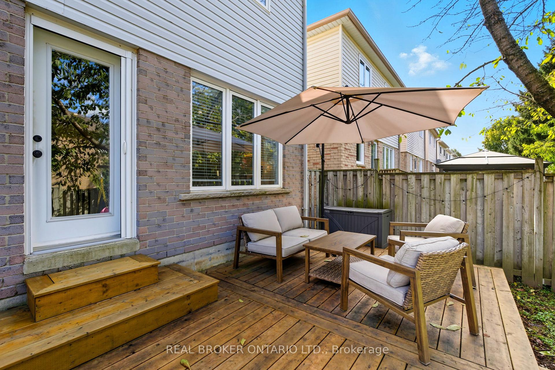 Photo 40 of 28 Brookheath Lane, Hamilton, Rural Glanbrook — HOMEH
