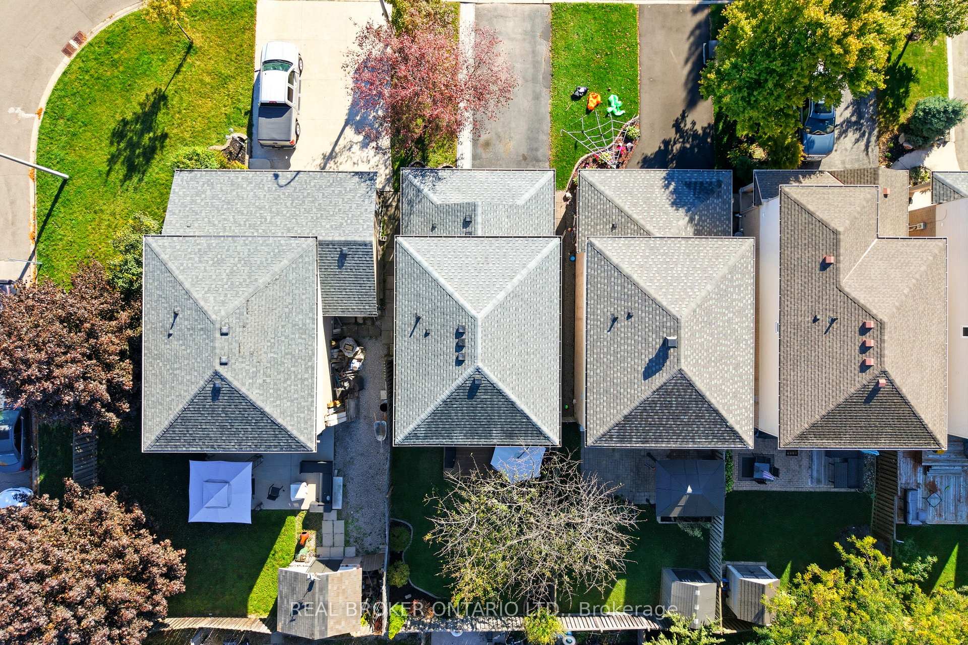 Photo 43 of 28 Brookheath Lane, Hamilton, Rural Glanbrook — HOMEH