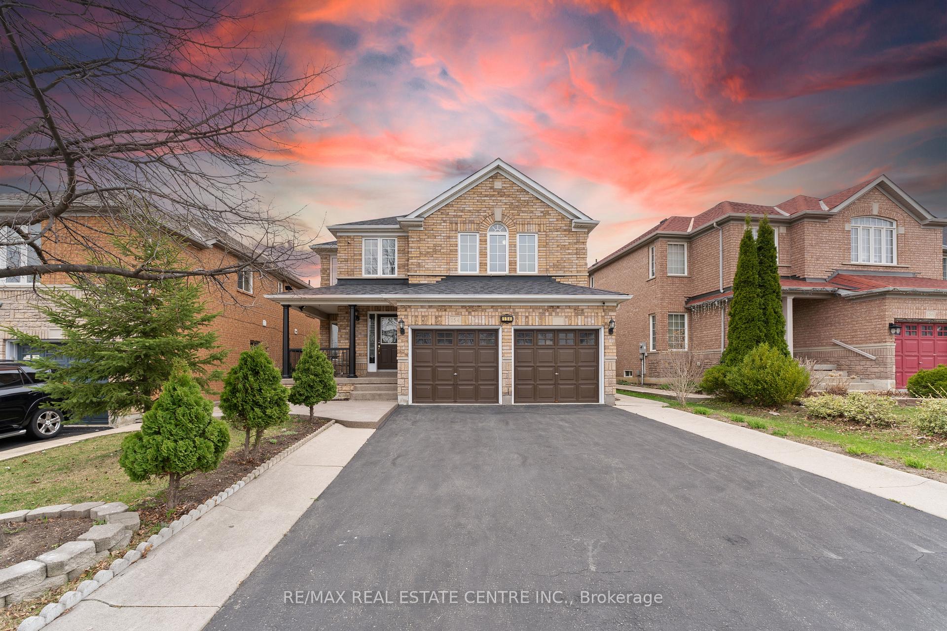 Photo 2 of 154 Sunny Meadow Boulevard, Brampton, Sandringham-Wellington — HOMEH