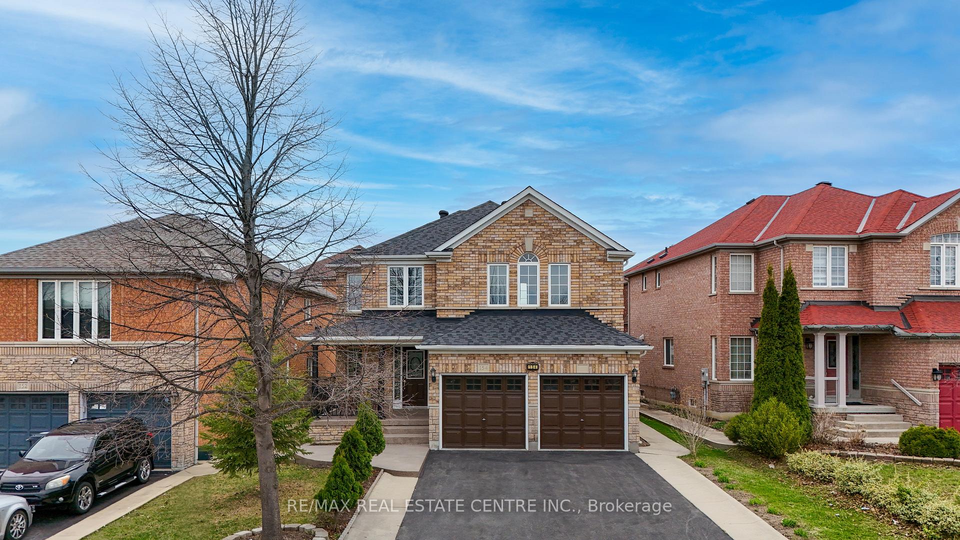 Photo 10 of 154 Sunny Meadow Boulevard, Brampton, Sandringham-Wellington — HOMEH