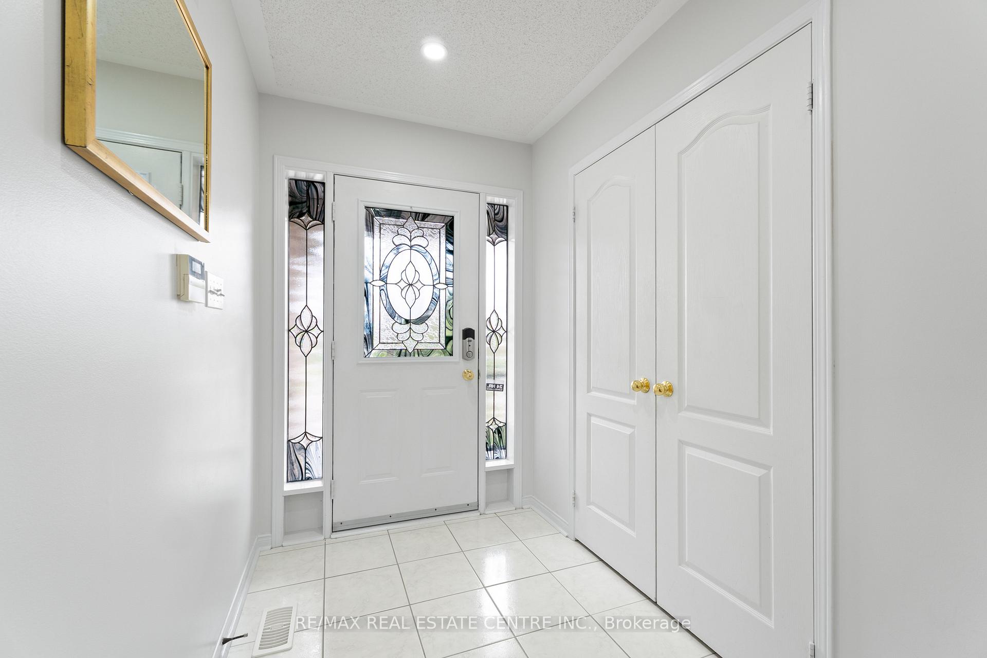 Photo 12 of 154 Sunny Meadow Boulevard, Brampton, Sandringham-Wellington — HOMEH