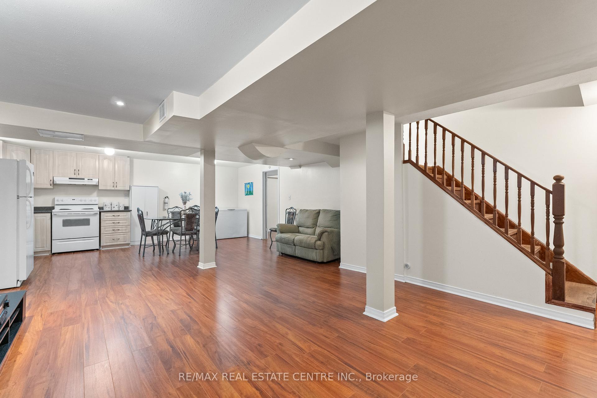 Photo 26 of 154 Sunny Meadow Boulevard, Brampton, Sandringham-Wellington — HOMEH