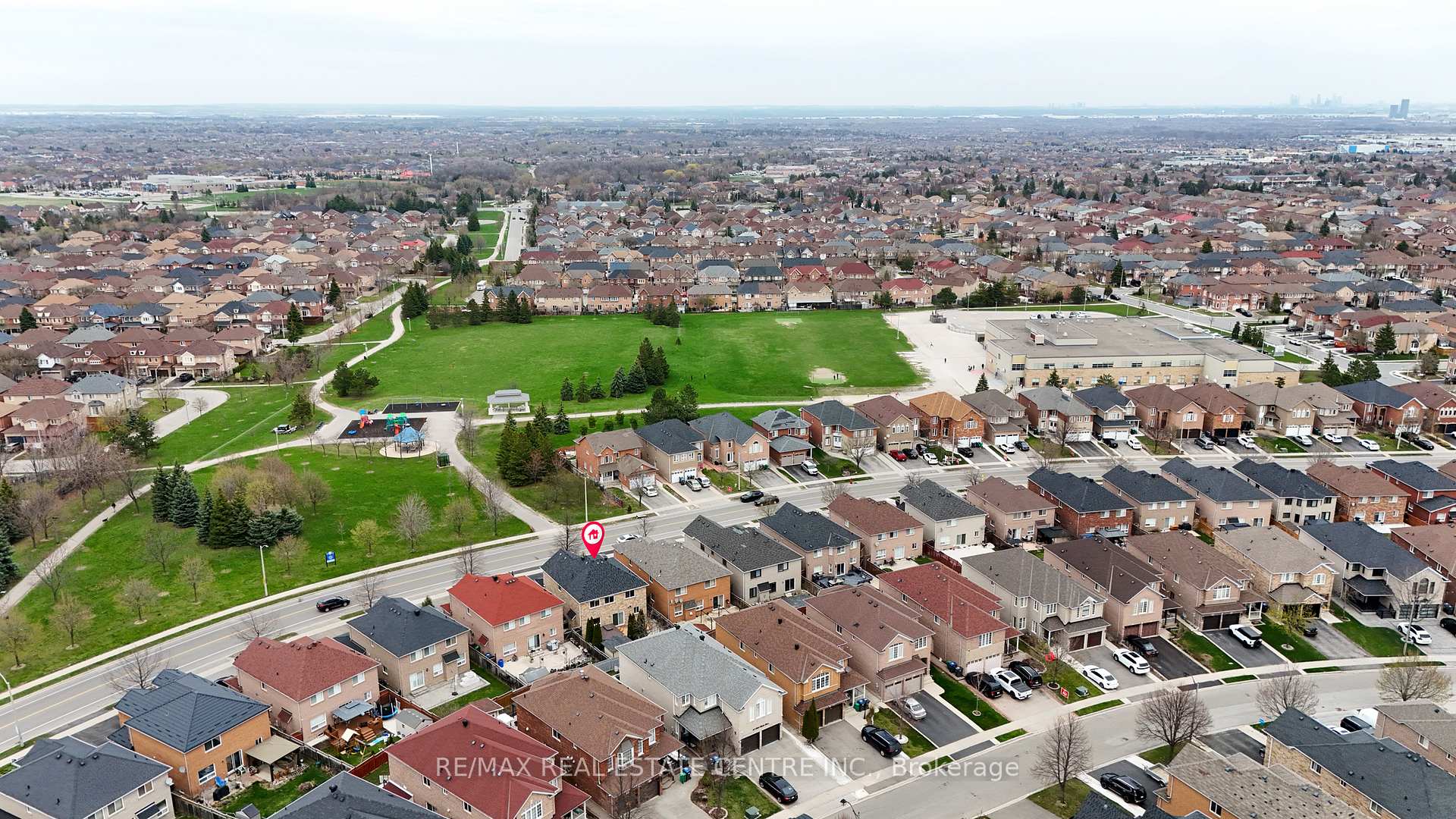 Photo 33 of 154 Sunny Meadow Boulevard, Brampton, Sandringham-Wellington — HOMEH