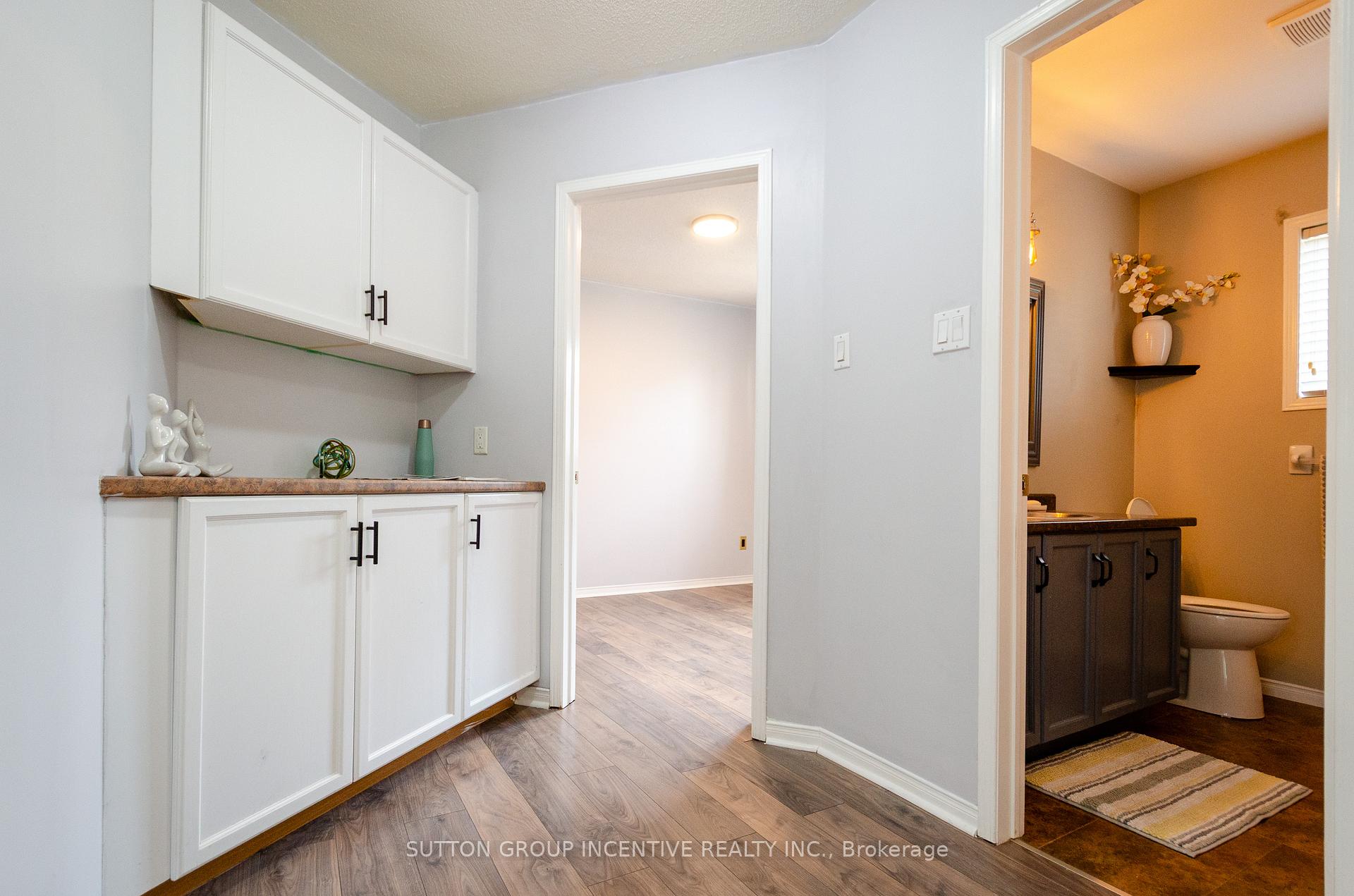 Photo 18 of 26 Ingram Court, Barrie, Painswick North — HOMEH