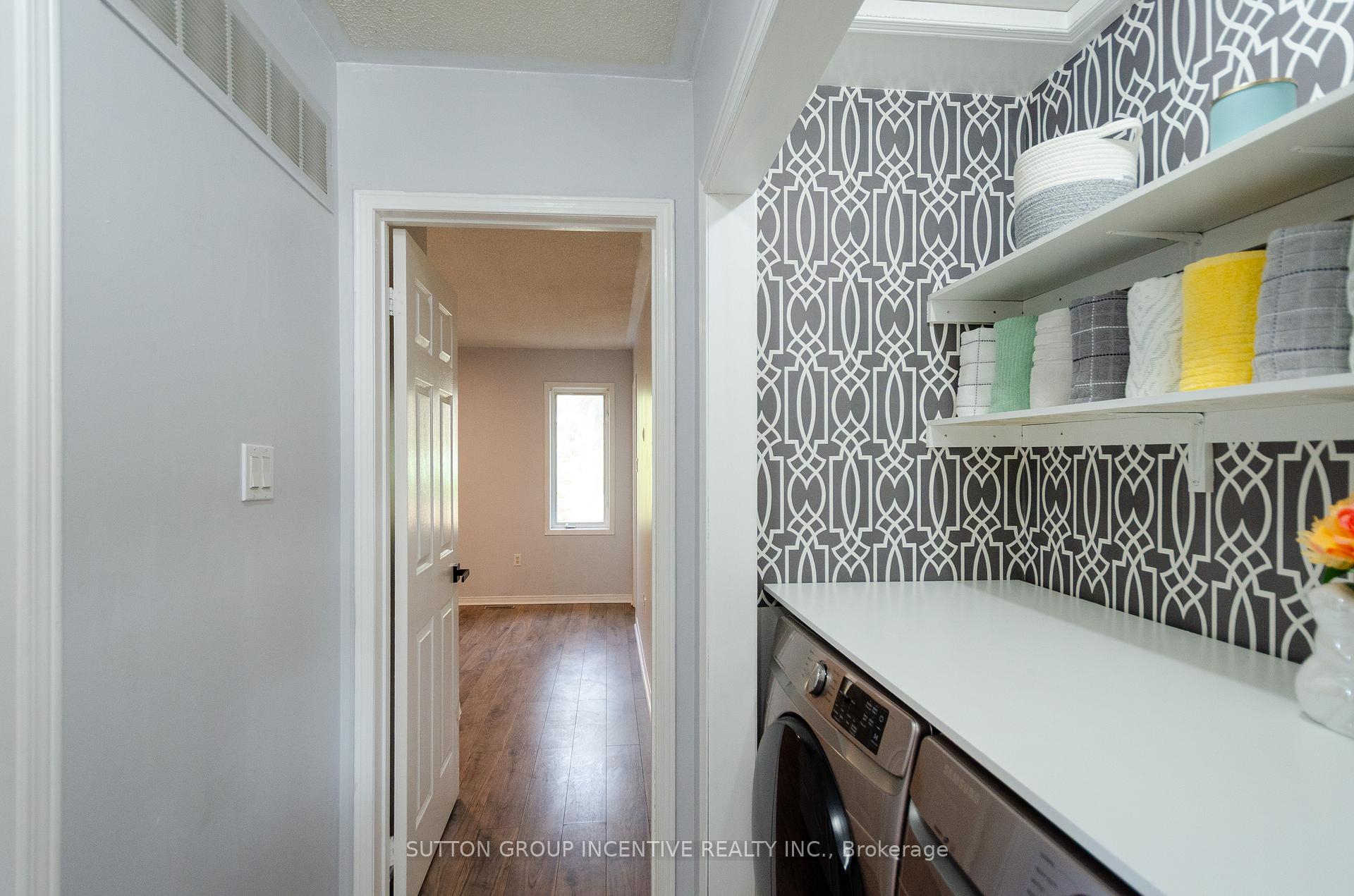 Photo 19 of 26 Ingram Court, Barrie, Painswick North — HOMEH
