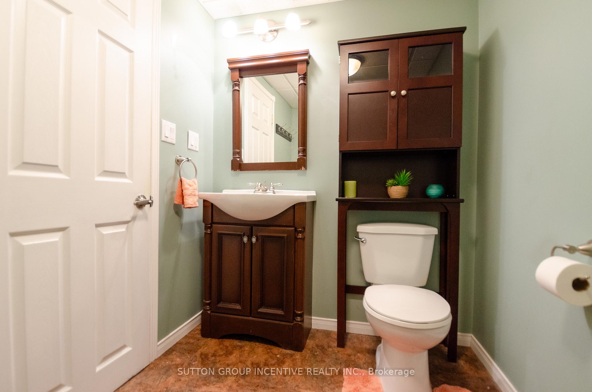 Photo 22 of 26 Ingram Court, Barrie, Painswick North — HOMEH