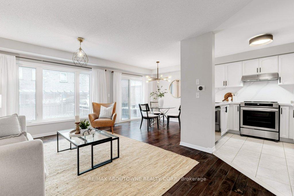 Photo 9 of 4192 Thomas Alton Boulevard, Burlington, Alton — HOMEH