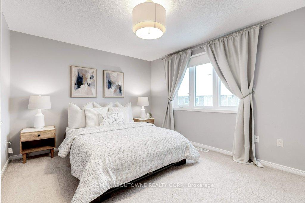 Photo 18 of 4192 Thomas Alton Boulevard, Burlington, Alton — HOMEH