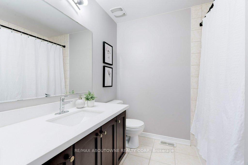 Photo 28 of 4192 Thomas Alton Boulevard, Burlington, Alton — HOMEH