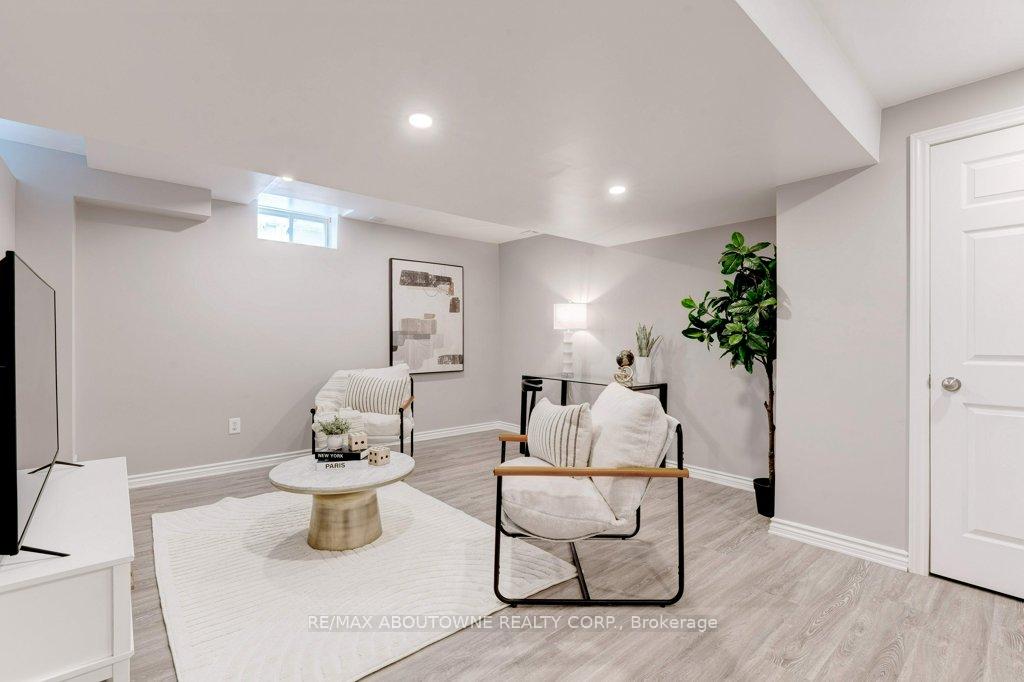 Photo 31 of 4192 Thomas Alton Boulevard, Burlington, Alton — HOMEH