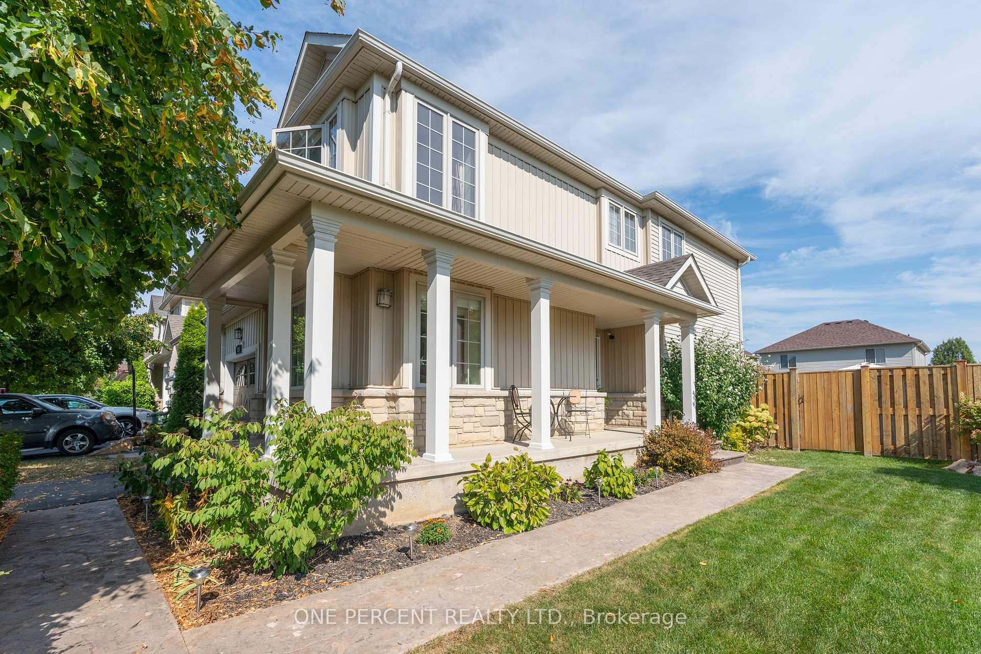 Photo 3 of 286 Fall Fair Way, Hamilton, Binbrook — HOMEH