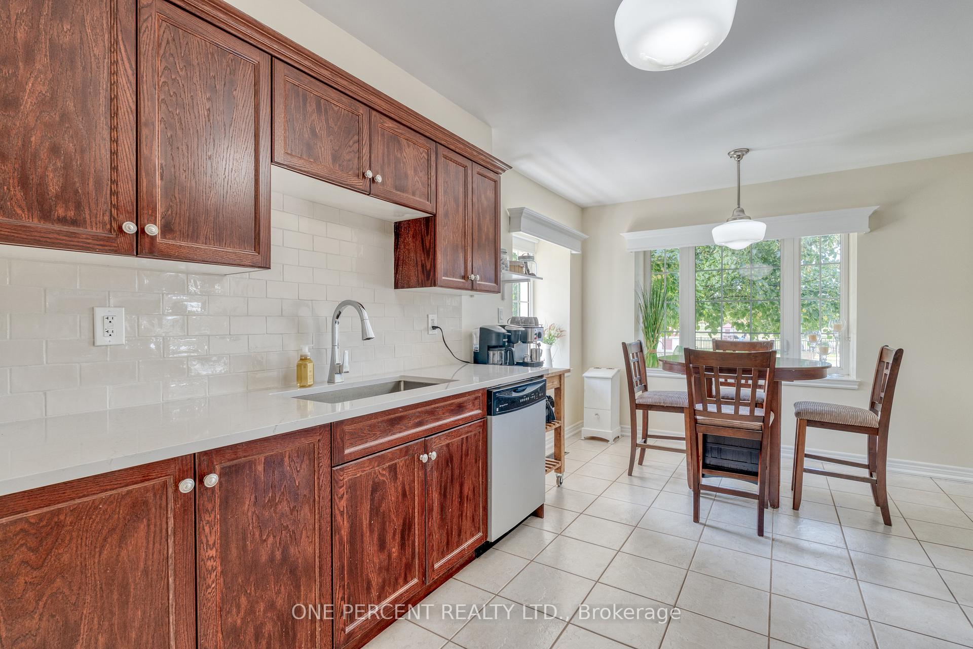 Photo 12 of 286 Fall Fair Way, Hamilton, Binbrook — HOMEH