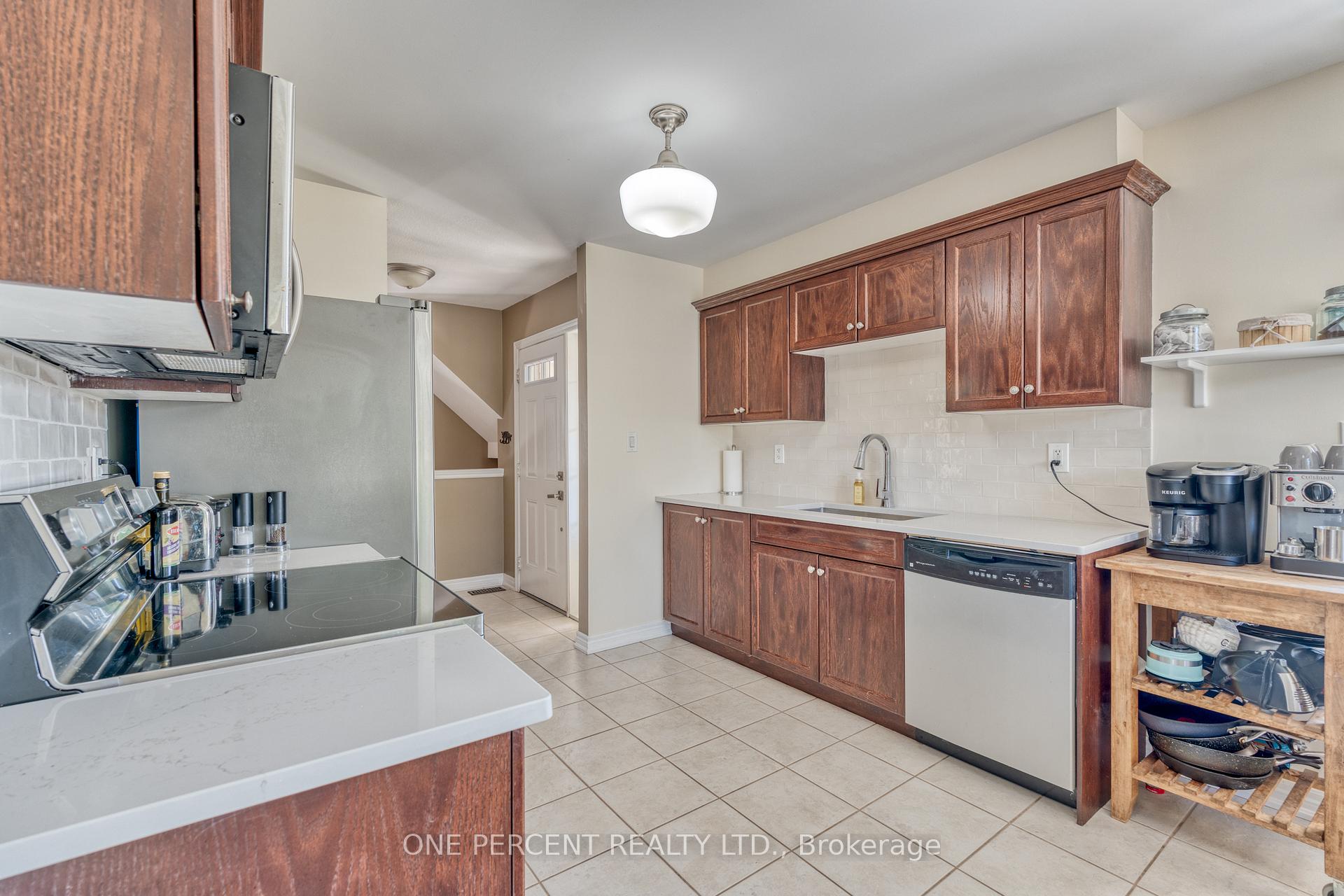 Photo 14 of 286 Fall Fair Way, Hamilton, Binbrook — HOMEH