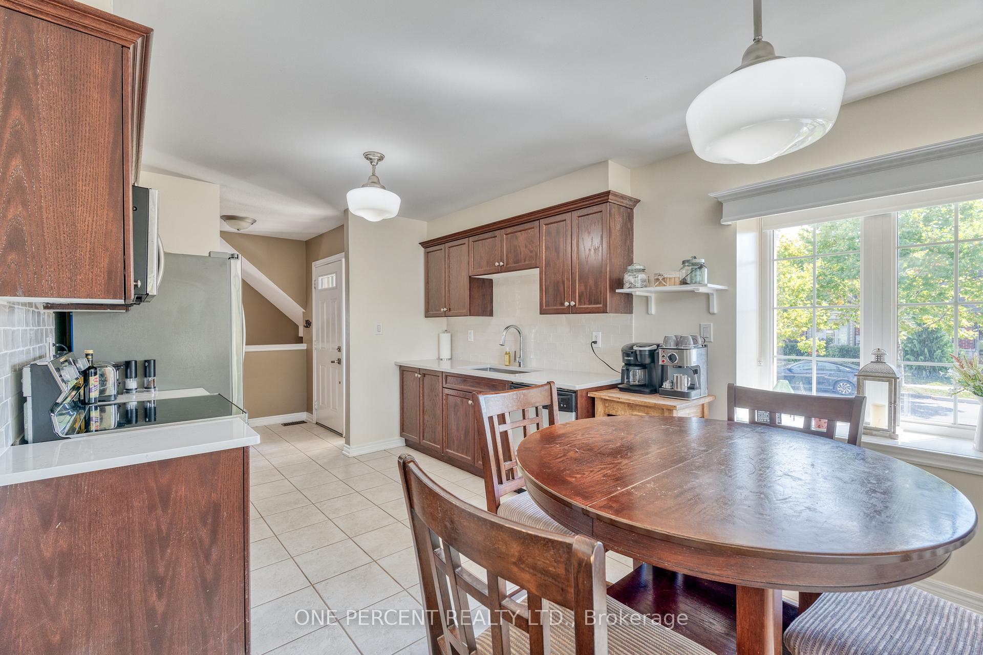 Photo 15 of 286 Fall Fair Way, Hamilton, Binbrook — HOMEH
