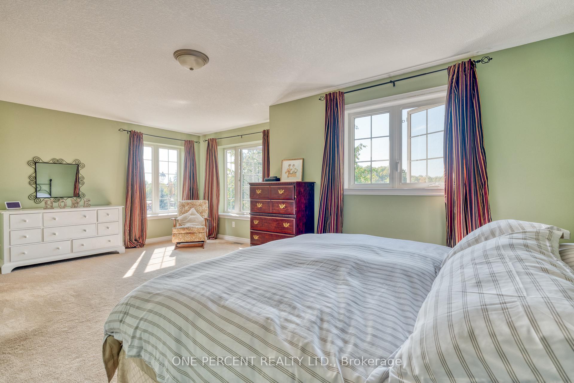 Photo 17 of 286 Fall Fair Way, Hamilton, Binbrook — HOMEH