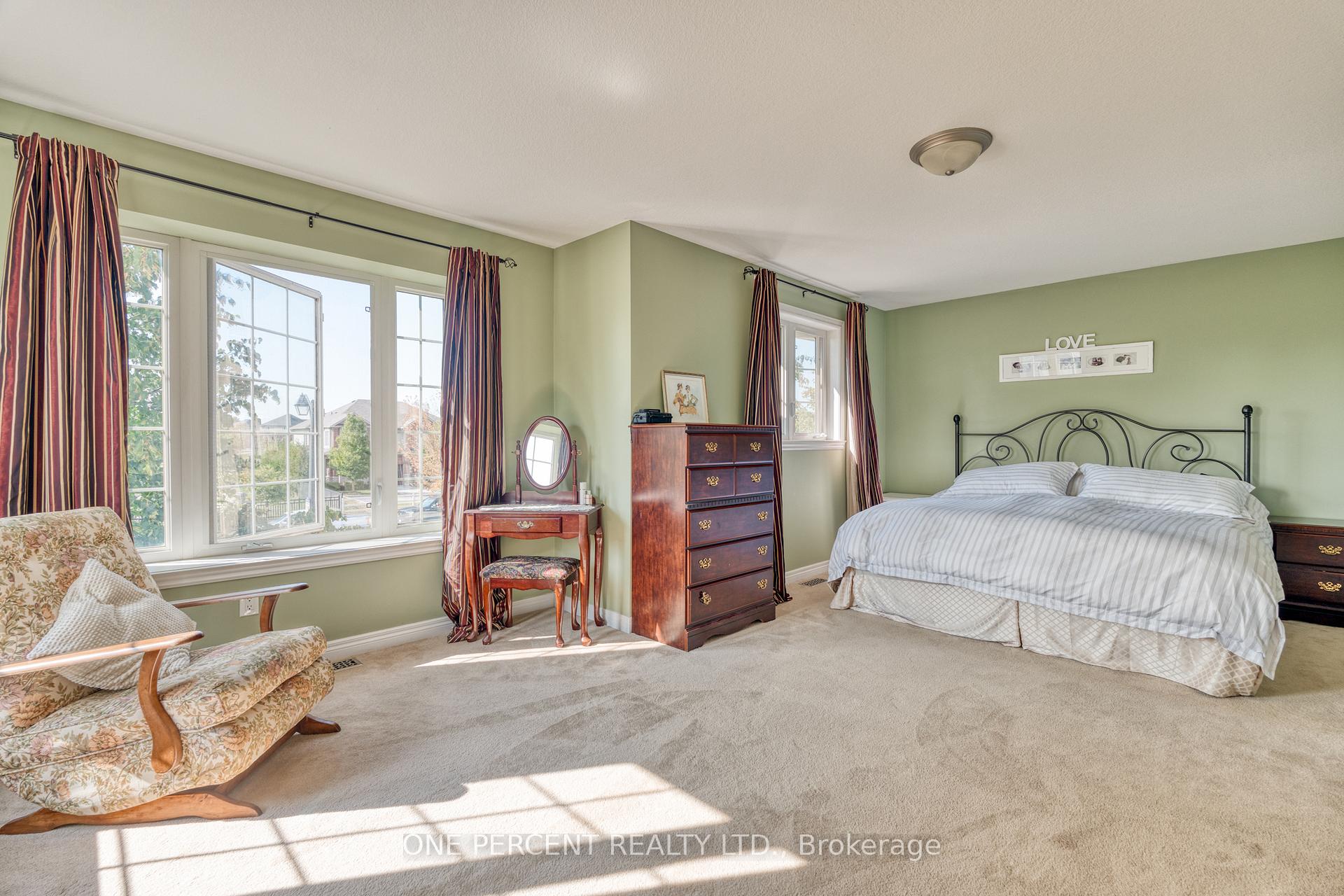 Photo 18 of 286 Fall Fair Way, Hamilton, Binbrook — HOMEH