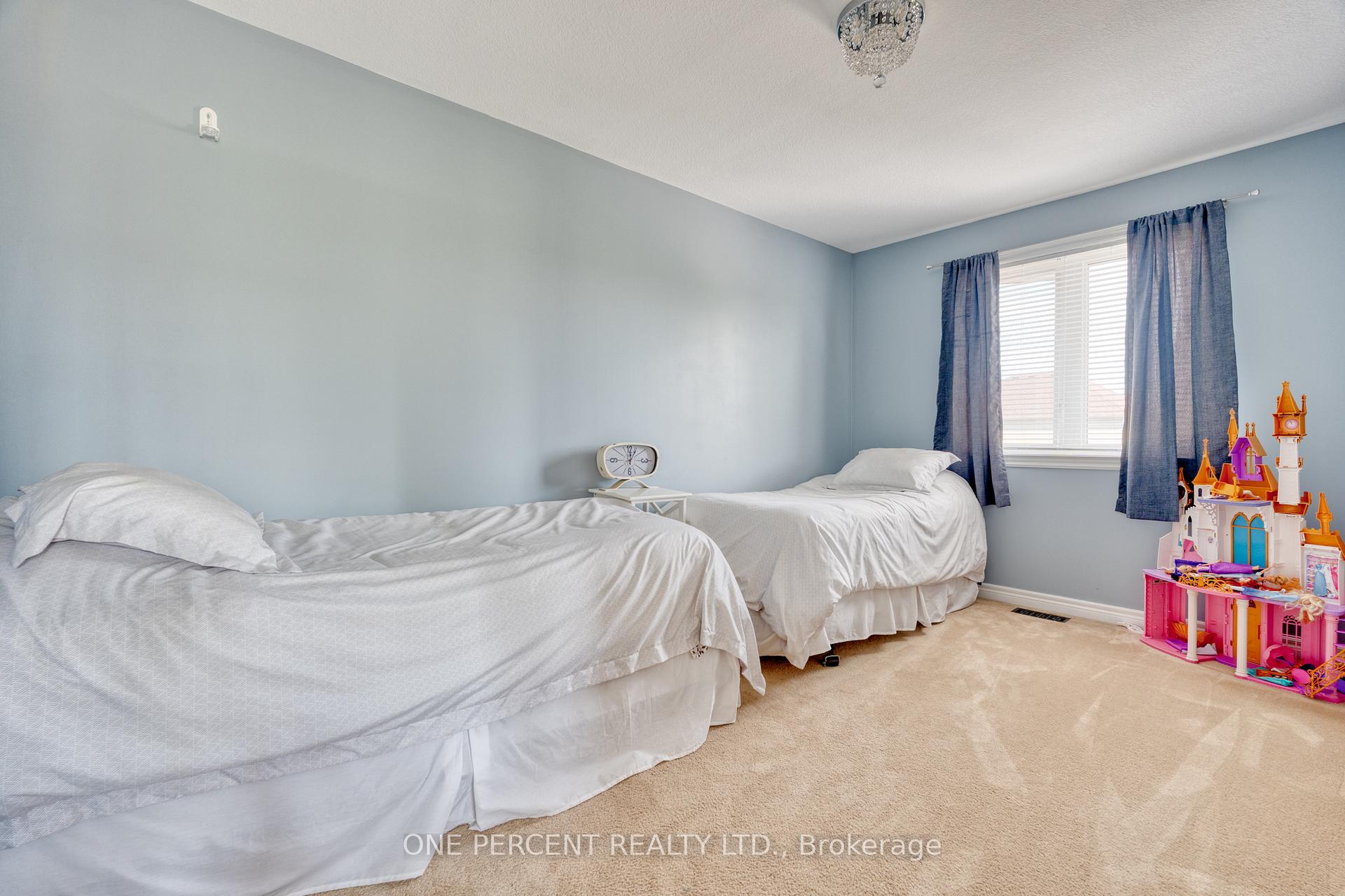 Photo 23 of 286 Fall Fair Way, Hamilton, Binbrook — HOMEH
