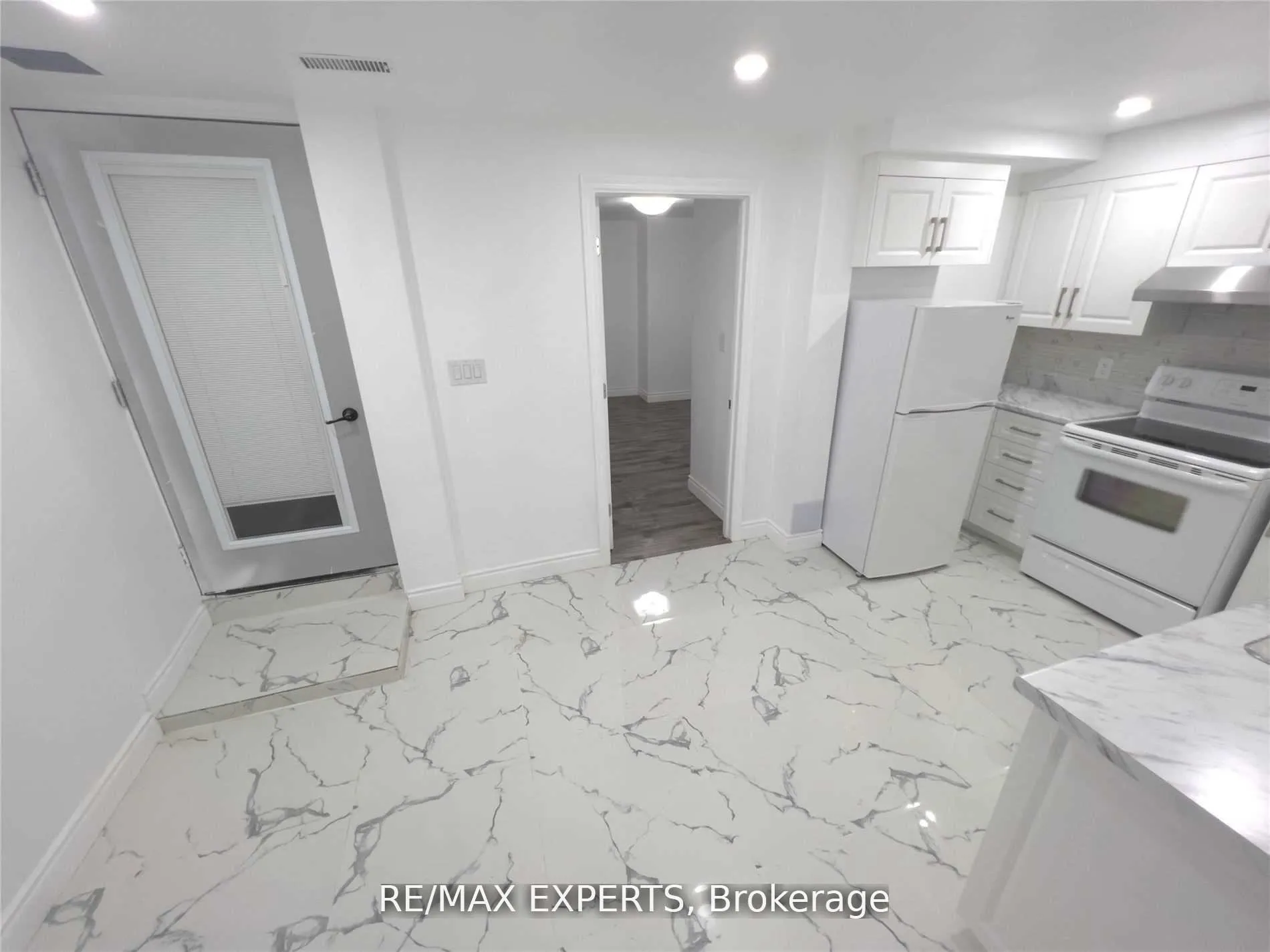 Photo 8 of Unit Bsmt, 43 Jingle Crescent, Brampton, Gore Industrial North — HOMEH