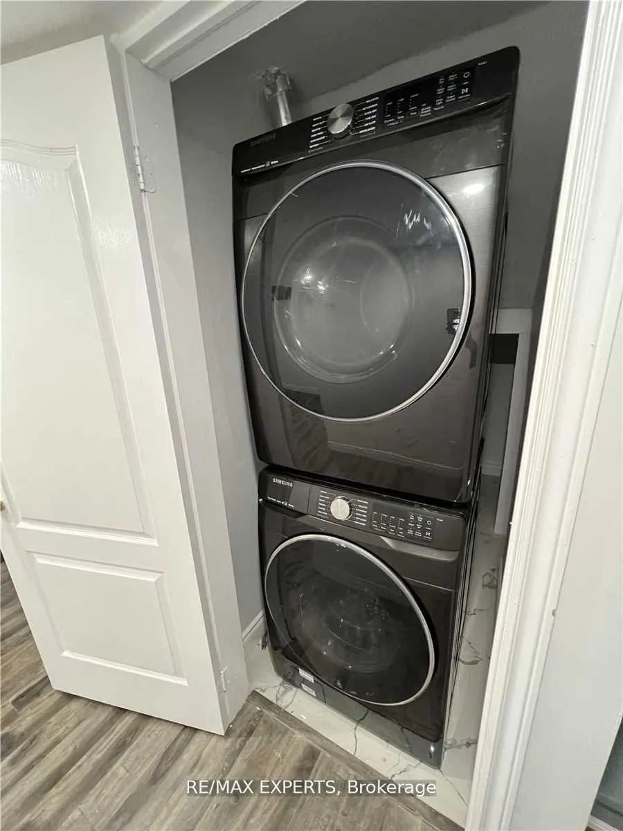 Photo 10 of Unit Bsmt, 43 Jingle Crescent, Brampton, Gore Industrial North — HOMEH
