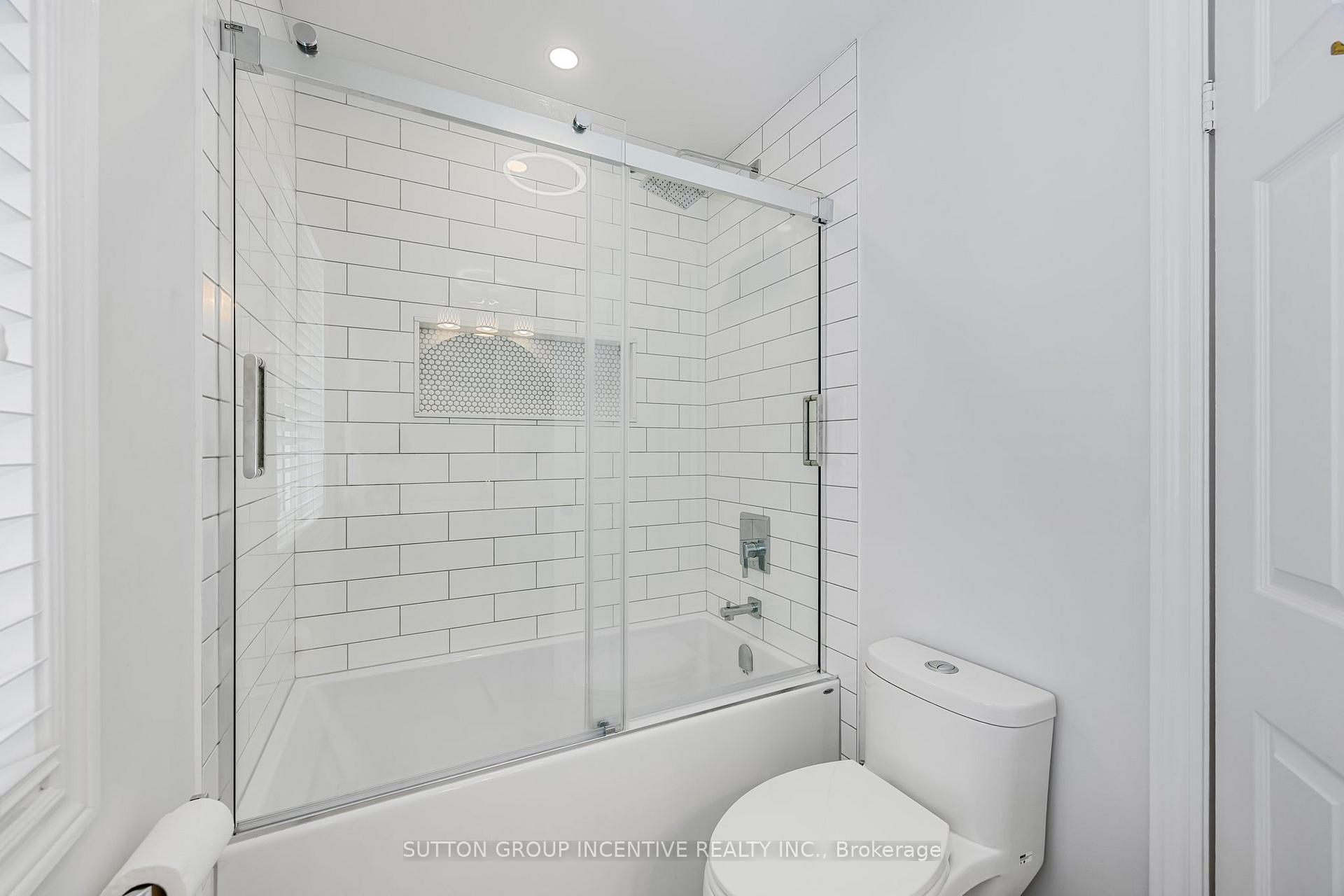 Photo 25 of 21 Callaghan Drive, Barrie, Letitia Heights — HOMEH