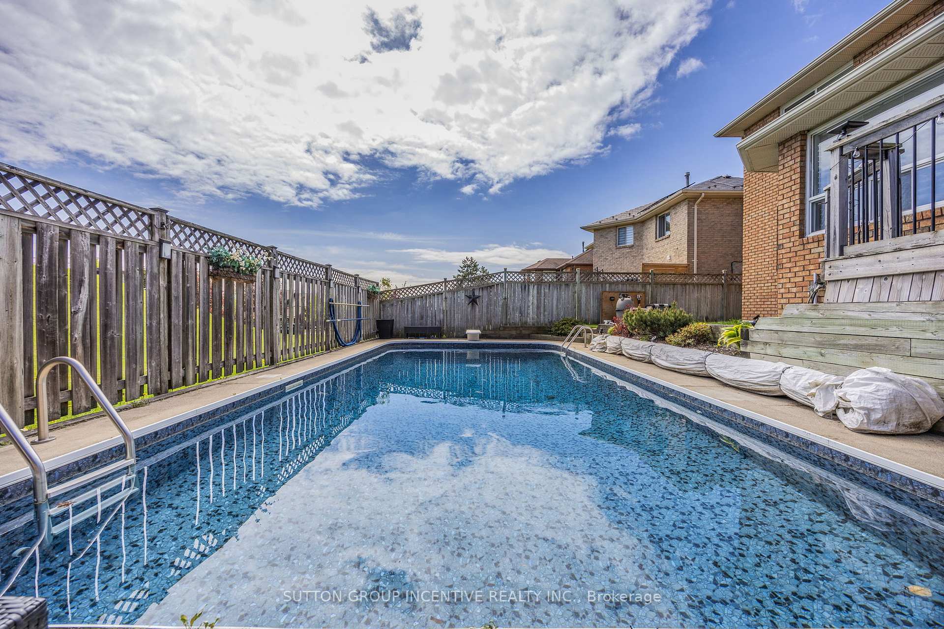 Photo 32 of 21 Callaghan Drive, Barrie, Letitia Heights — HOMEH