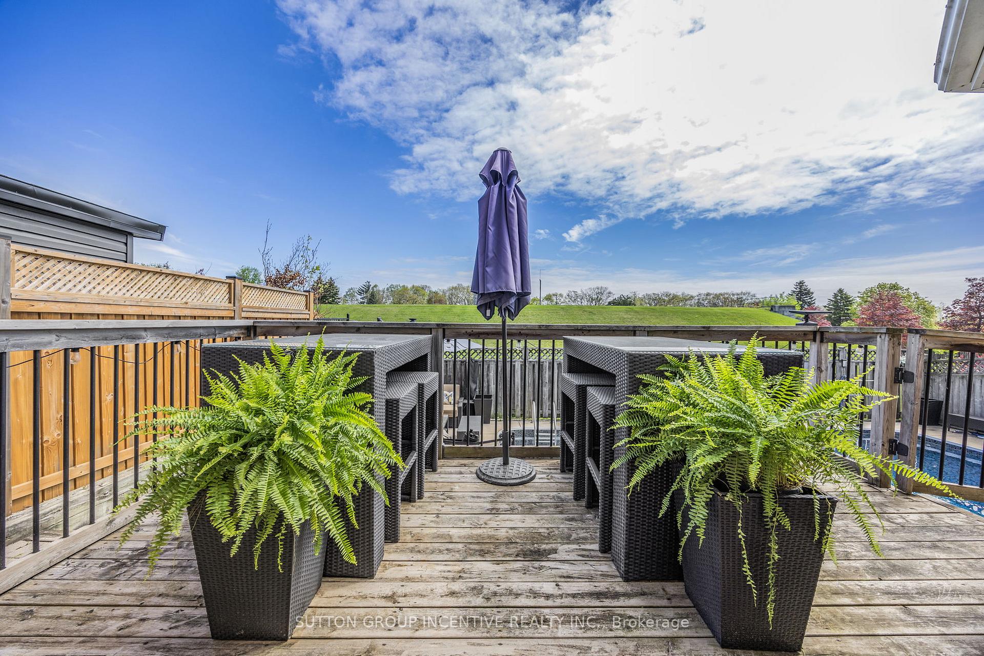 Photo 34 of 21 Callaghan Drive, Barrie, Letitia Heights — HOMEH