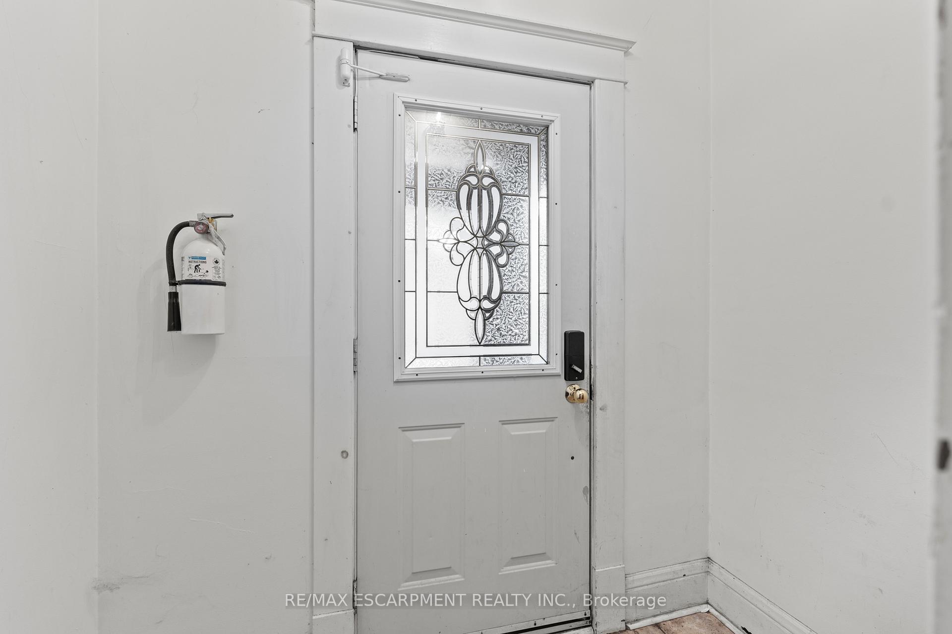 Photo 5 of 14 Norway Avenue, Hamilton, Blakeley — HOMEH