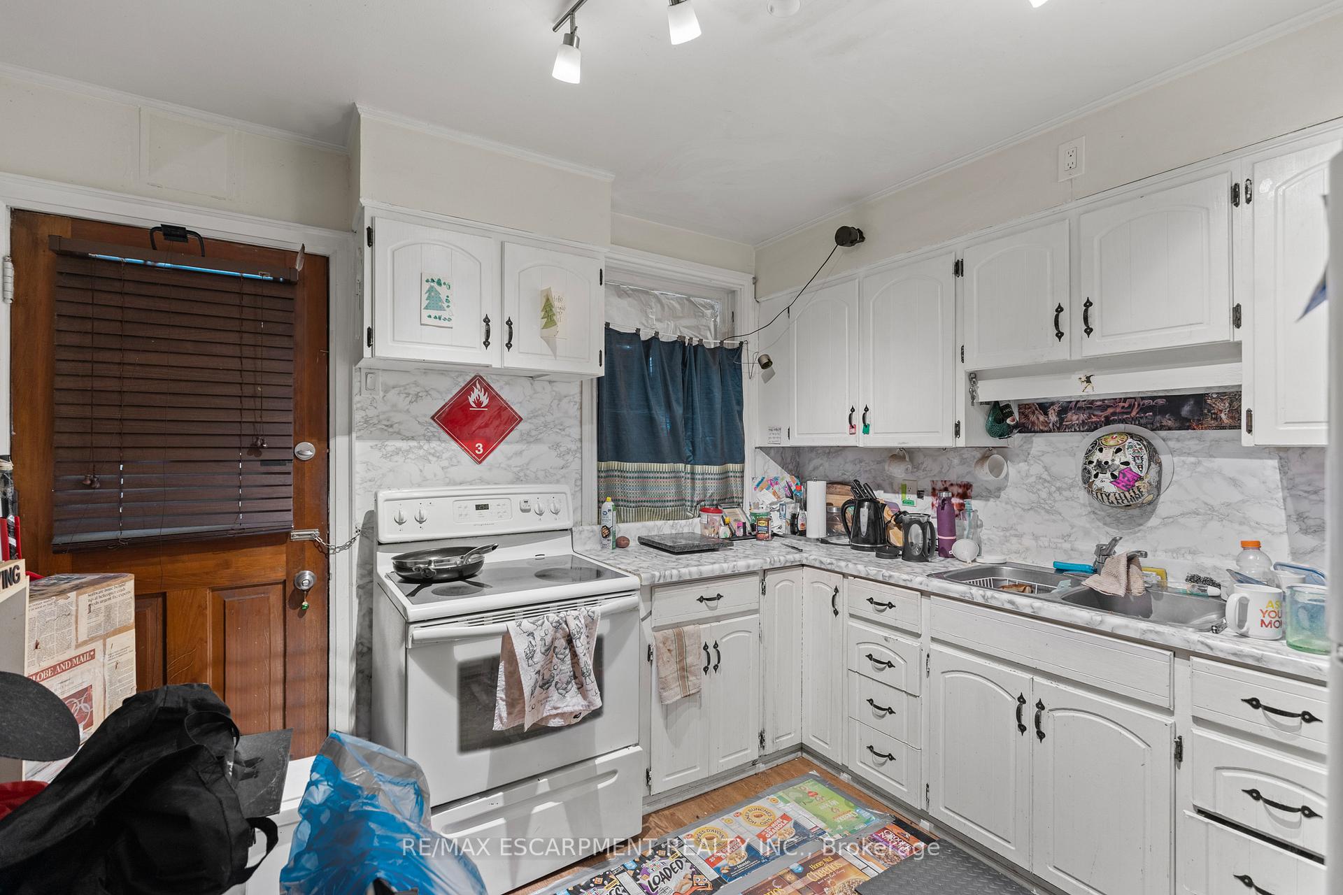 Photo 16 of 14 Norway Avenue, Hamilton, Blakeley — HOMEH
