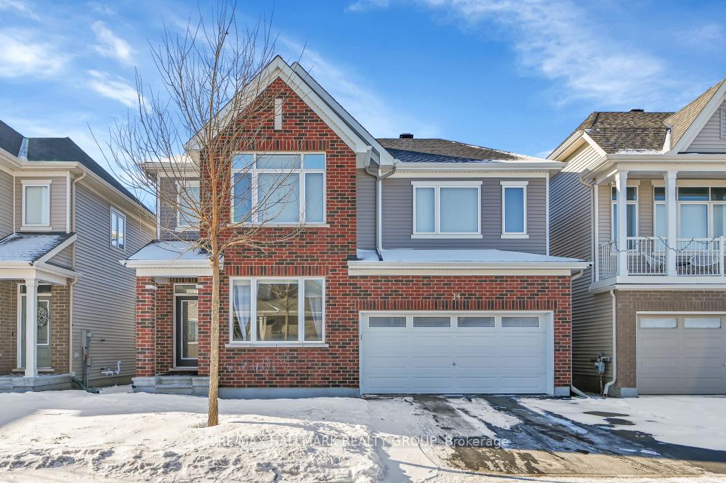 Front of 34 Coppermine Street S