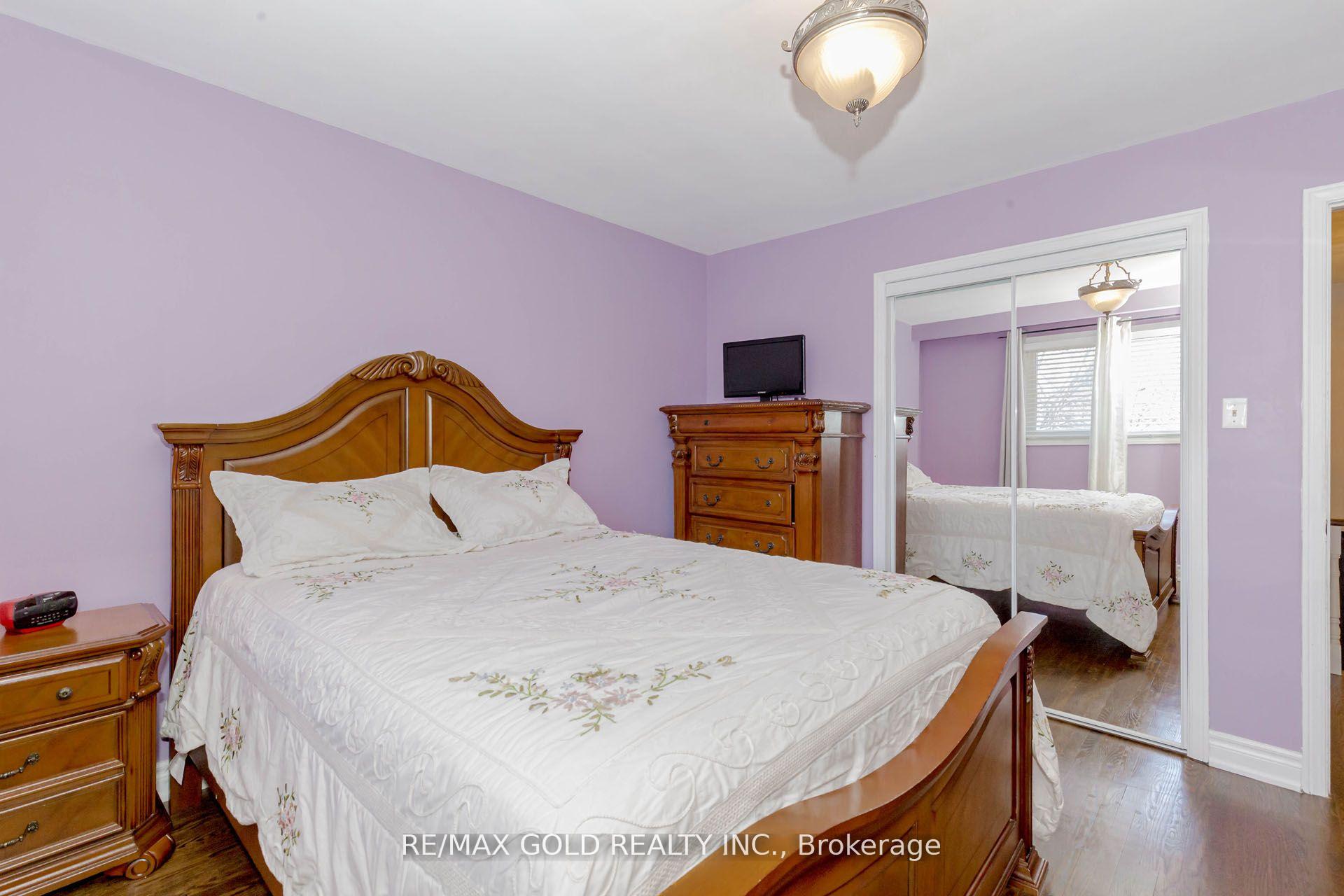 Photo 18 of 298 Royal Salisbury Way, Brampton, Madoc — HOMEH