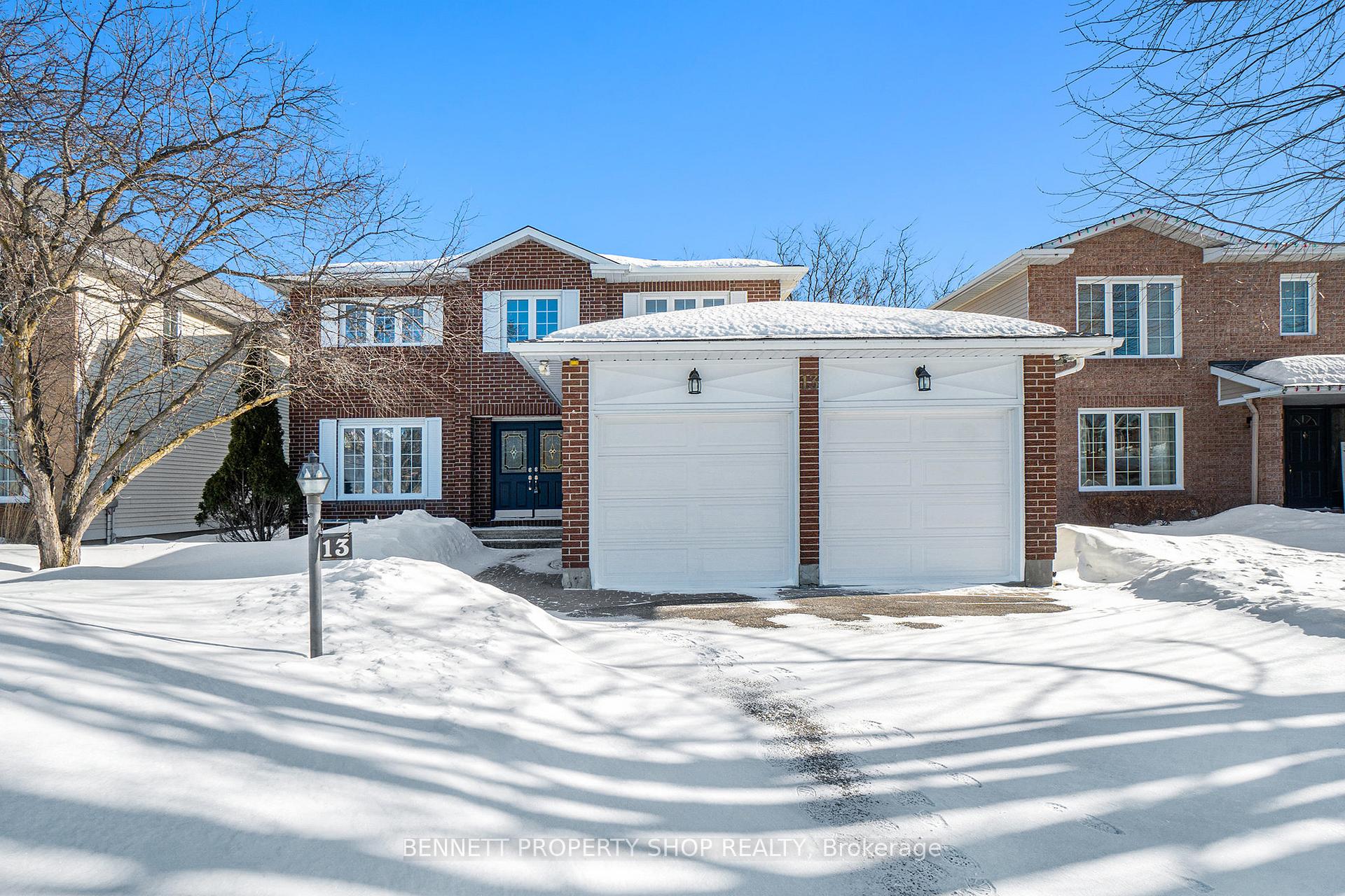 Photo 1 of 13 Felstead Gardens, Ottawa, Barrhaven - Cedargrove/Fraserdale — HOMEH