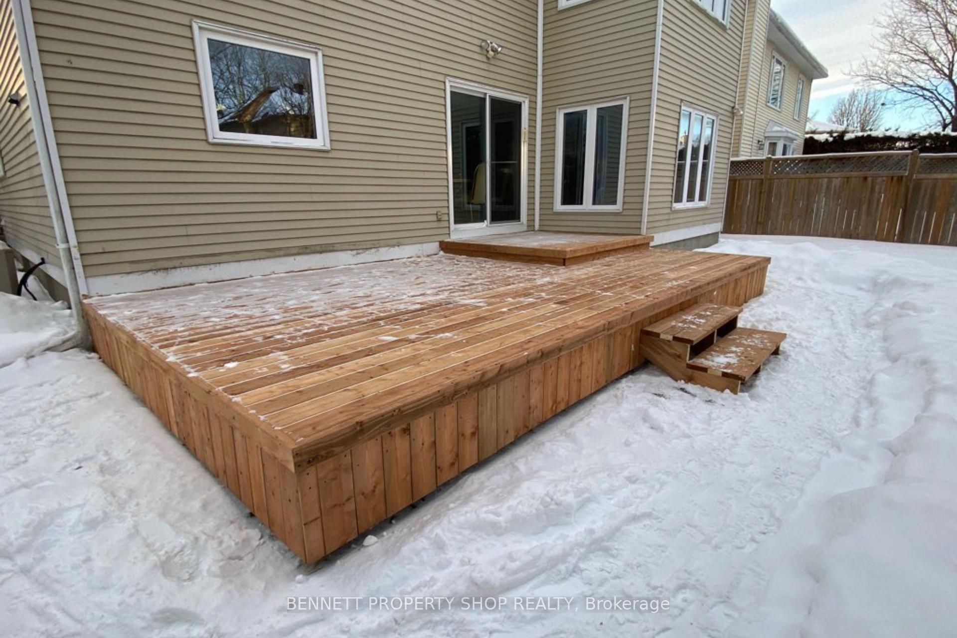 Photo 19 of 13 Felstead Gardens, Ottawa, Barrhaven - Cedargrove/Fraserdale — HOMEH
