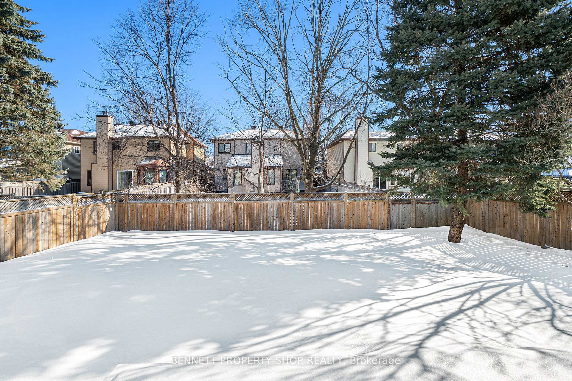 Photo 20 of 13 Felstead Gardens, Ottawa, Barrhaven - Cedargrove/Fraserdale — HOMEH