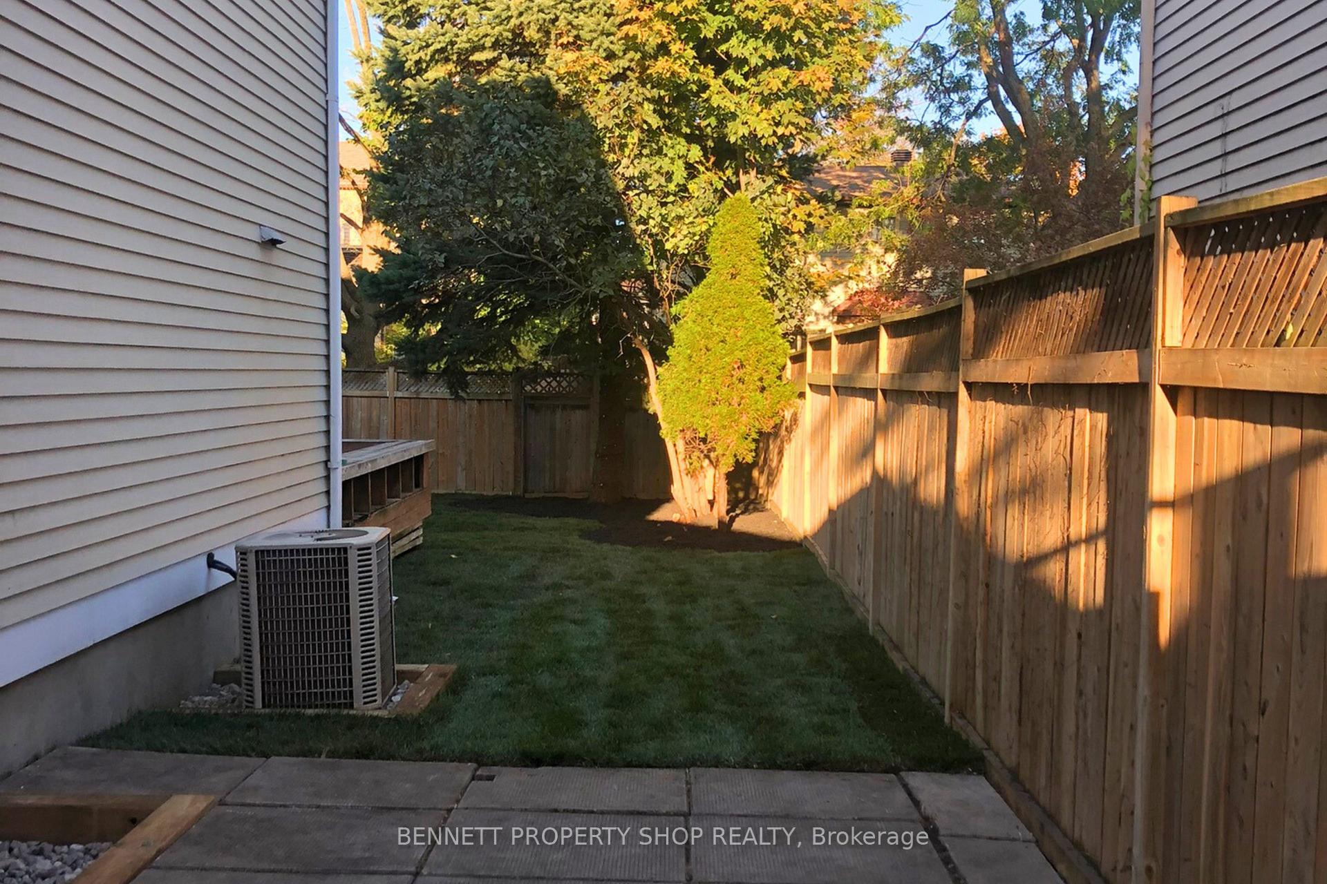 Photo 26 of 13 Felstead Gardens, Ottawa, Barrhaven - Cedargrove/Fraserdale — HOMEH