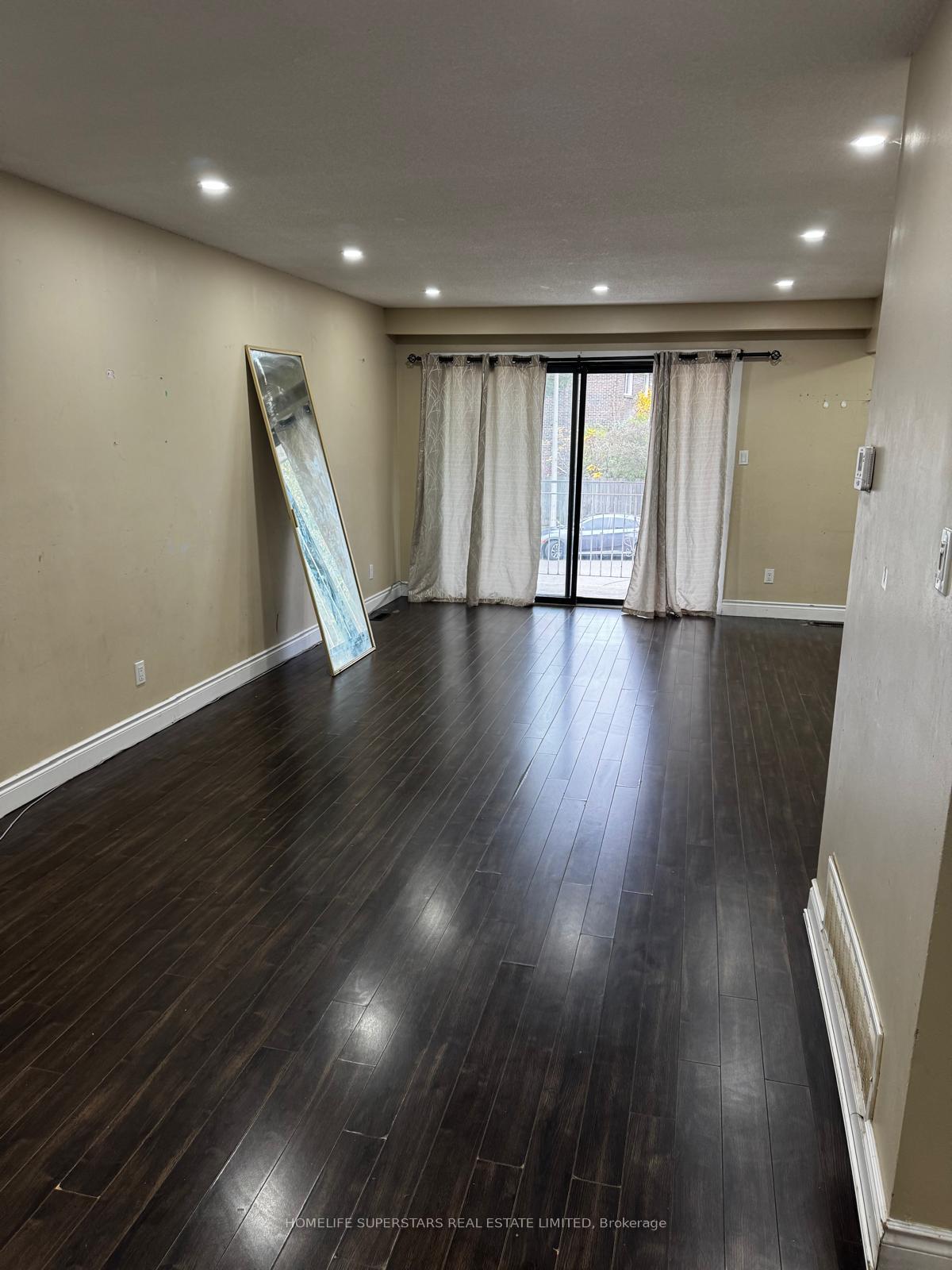 Photo 20 of 379 Archdekin Drive W, Brampton, Madoc — HOMEH