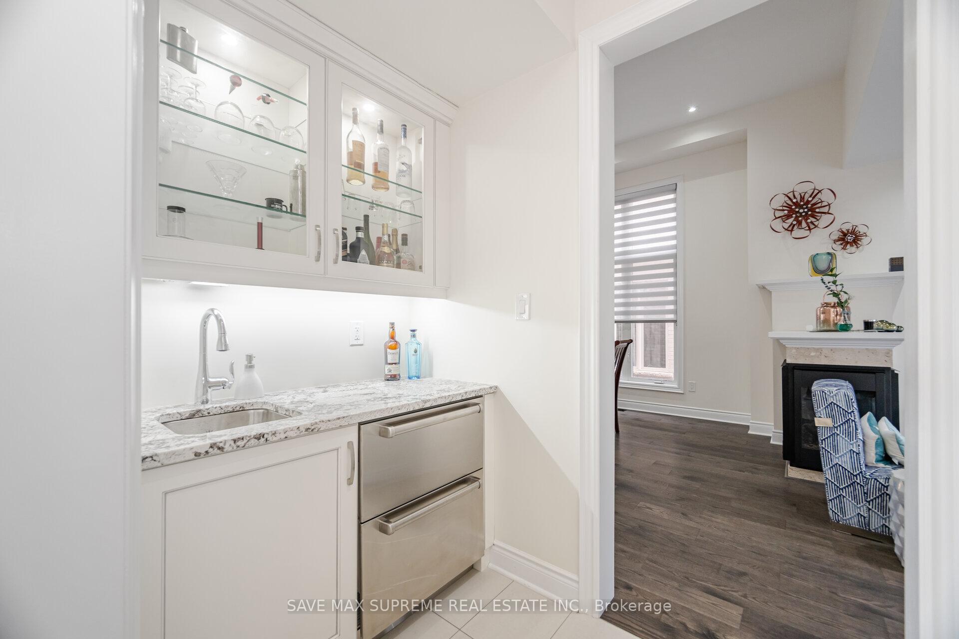 Photo 11 of 12 Astrantia Way, Brampton, Credit Valley — HOMEH