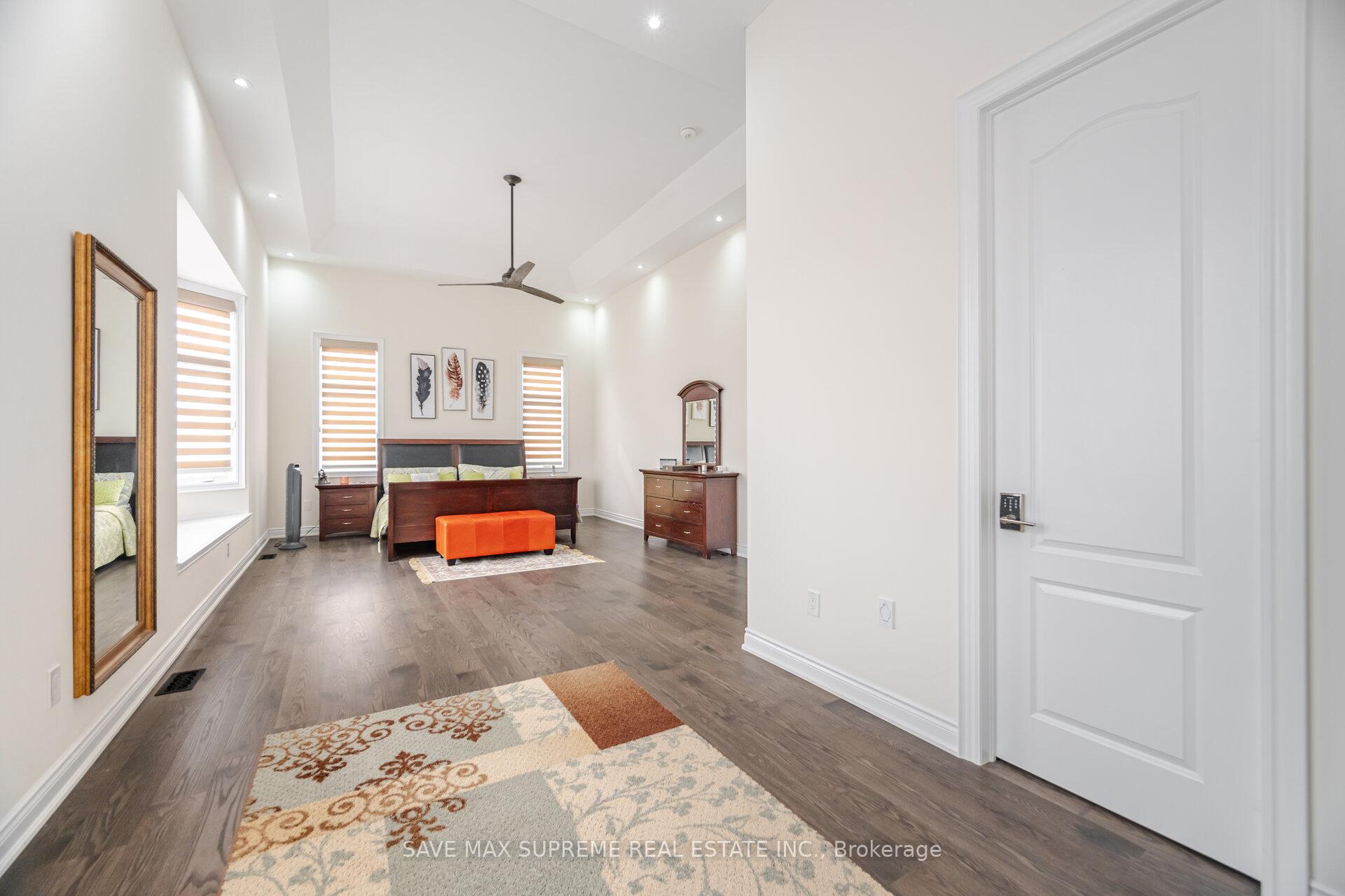 Photo 19 of 12 Astrantia Way, Brampton, Credit Valley — HOMEH