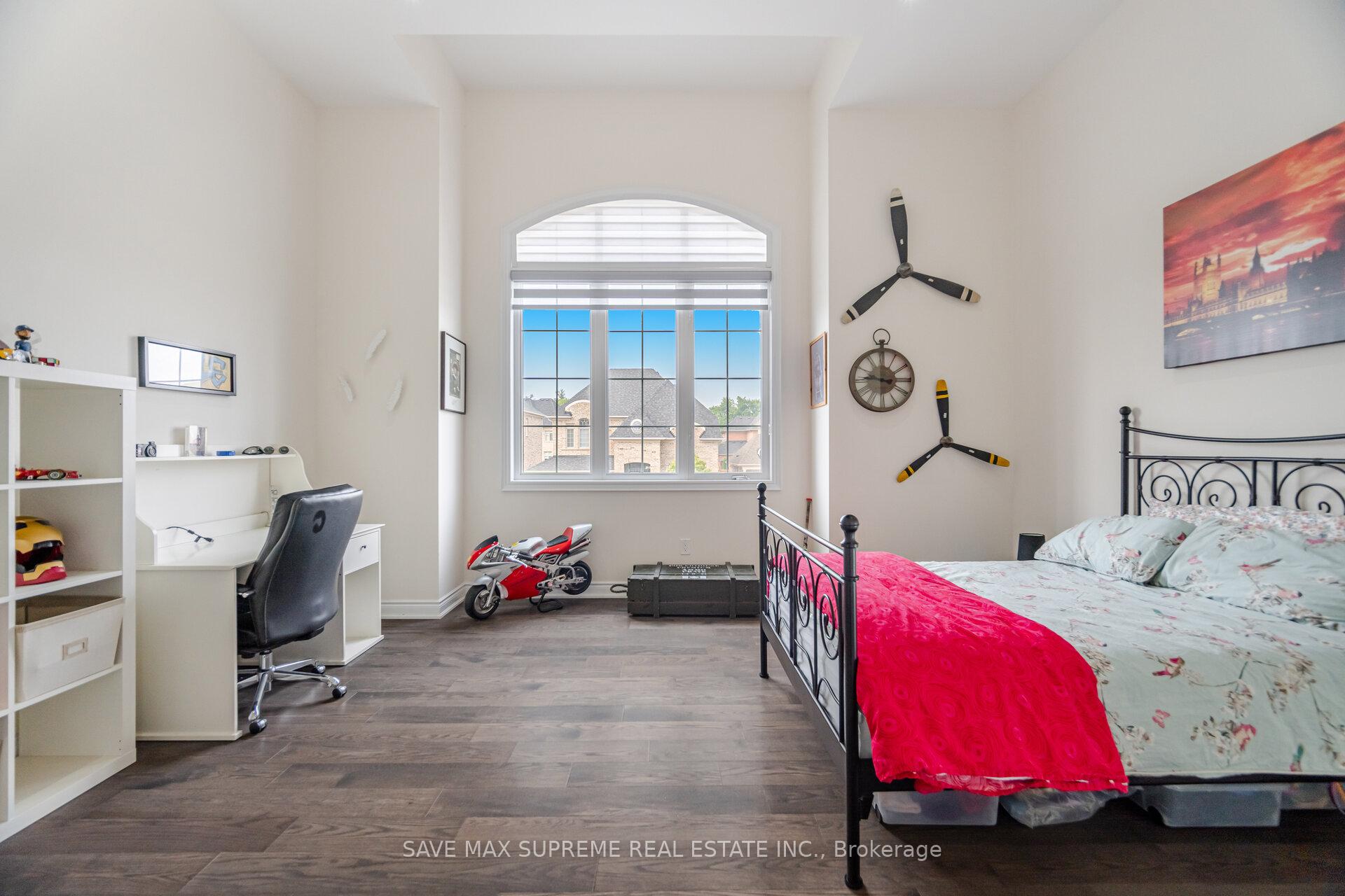 Photo 47 of 12 Astrantia Way, Brampton, Credit Valley — HOMEH