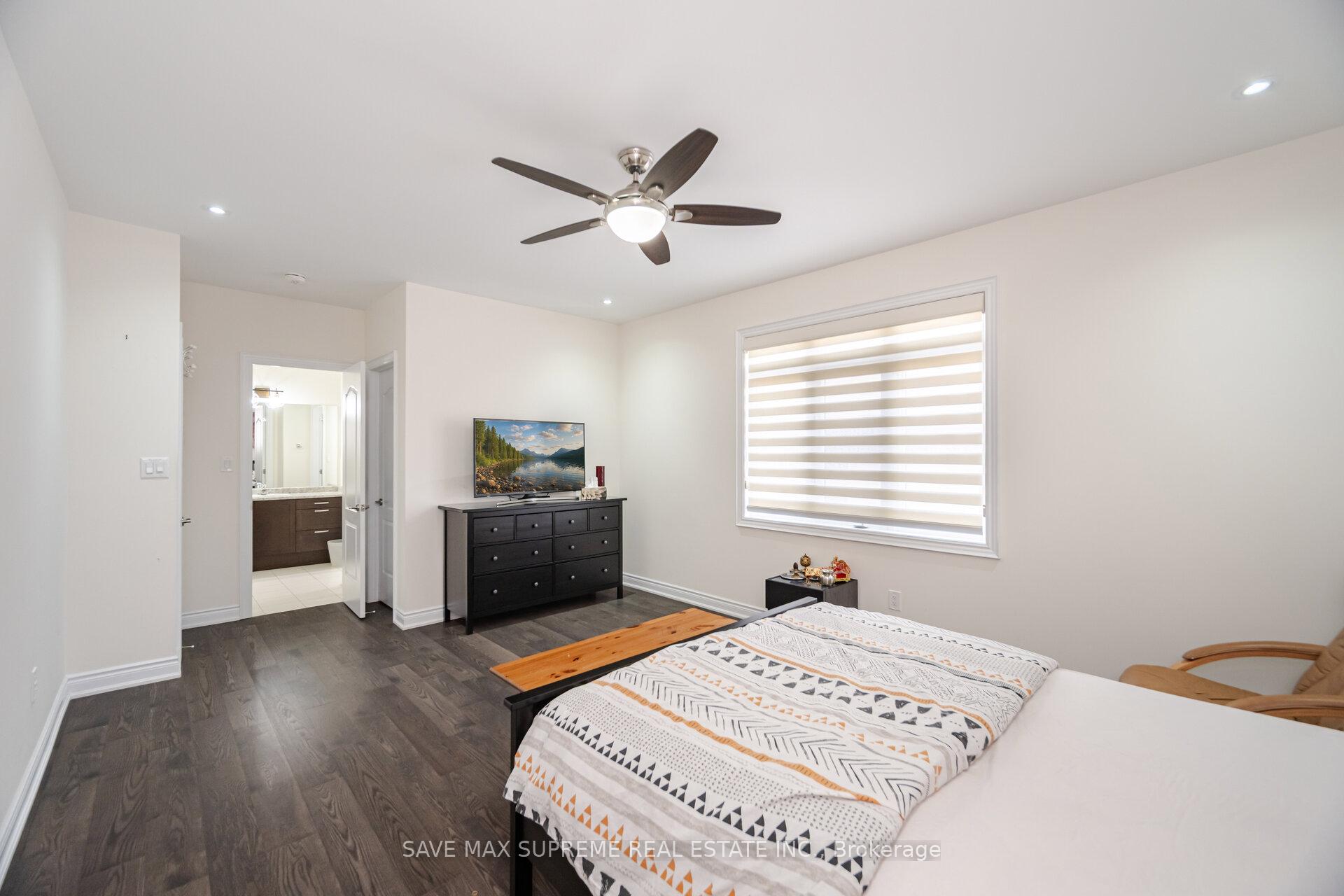 Photo 29 of 12 Astrantia Way, Brampton, Credit Valley — HOMEH
