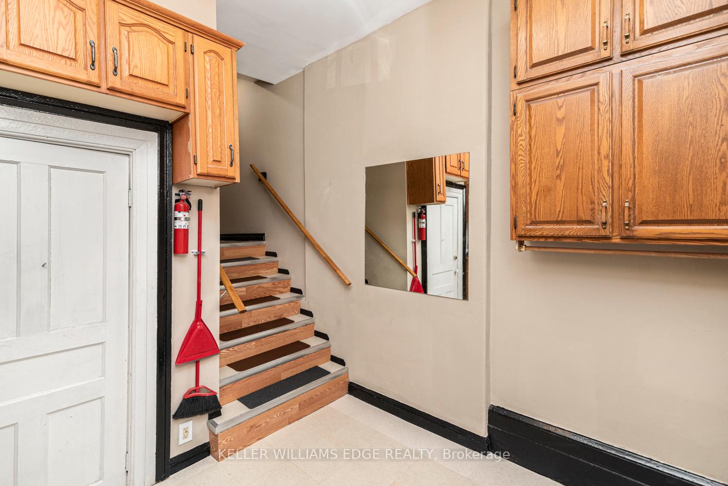 Photo 5 of 77 Cathcart Street, Hamilton, Beasley — HOMEH