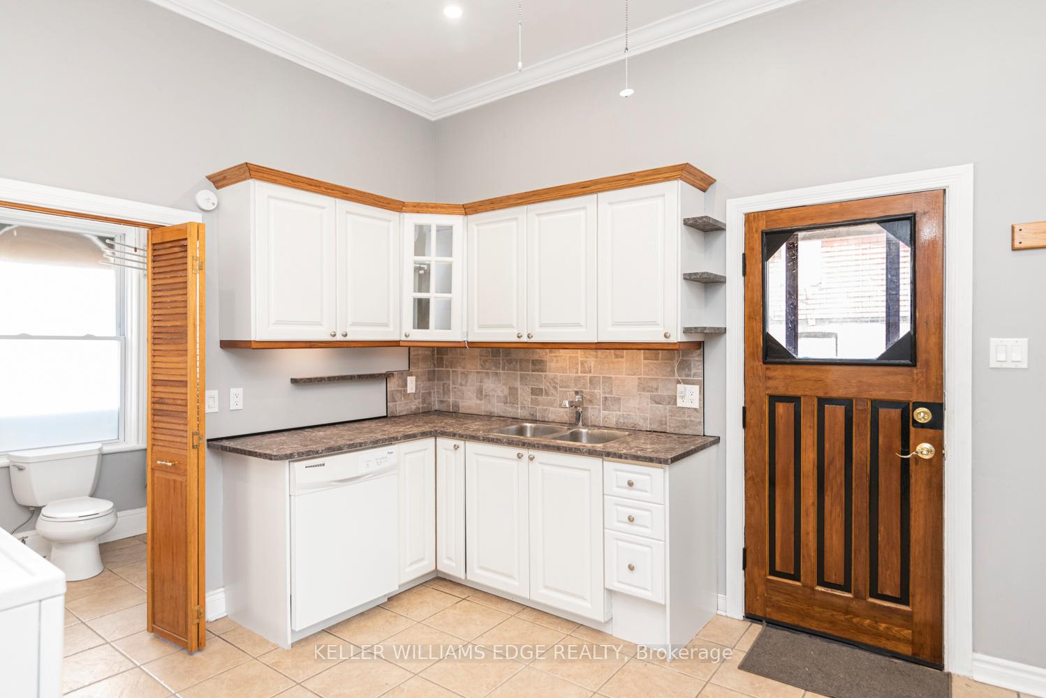 Photo 10 of 77 Cathcart Street, Hamilton, Beasley — HOMEH