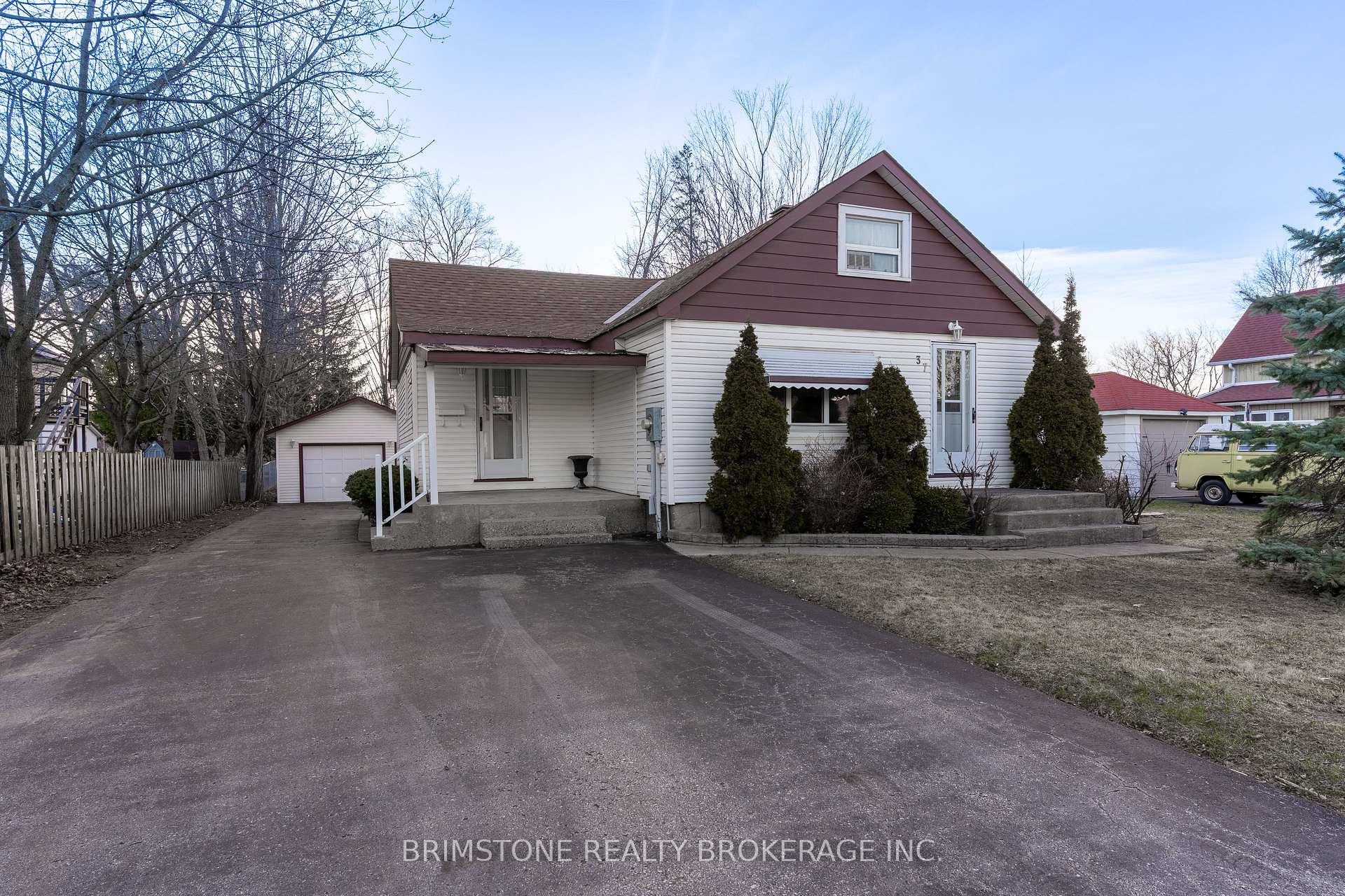 Photo 1 of 37 Alfred Street, Barrie, Allandale — HOMEH