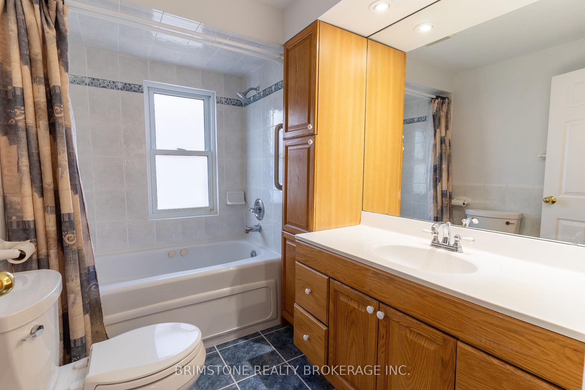 Photo 13 of 37 Alfred Street, Barrie, Allandale — HOMEH