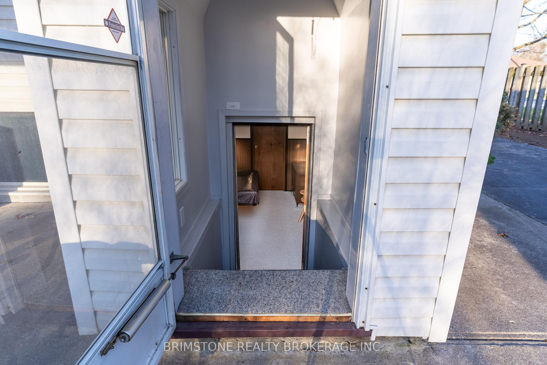 Photo 23 of 37 Alfred Street, Barrie, Allandale — HOMEH