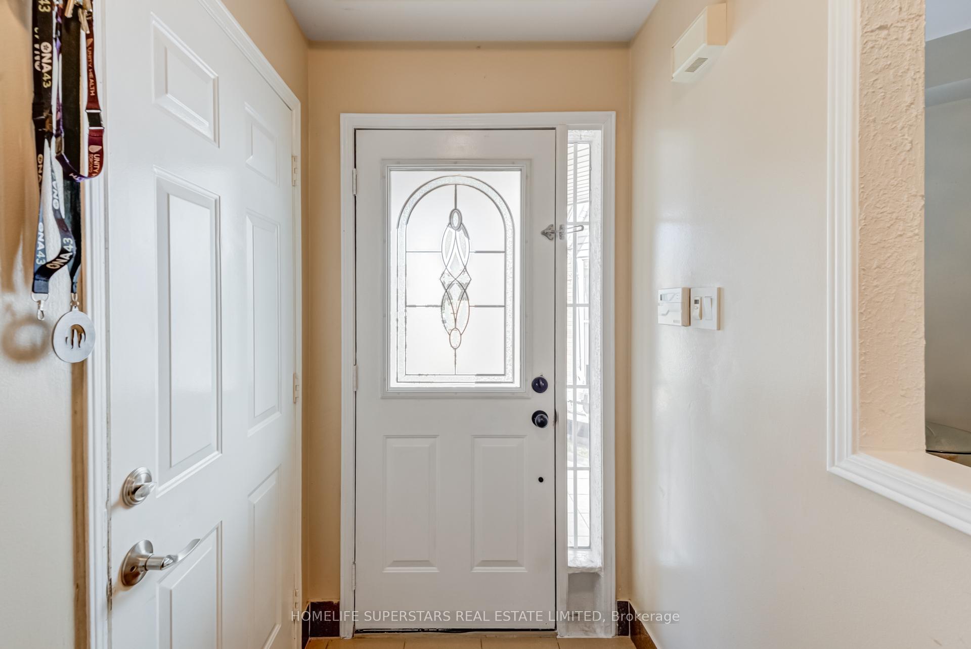 Photo 10 of 169 Cordgrass Crescent, Brampton, Sandringham-Wellington — HOMEH