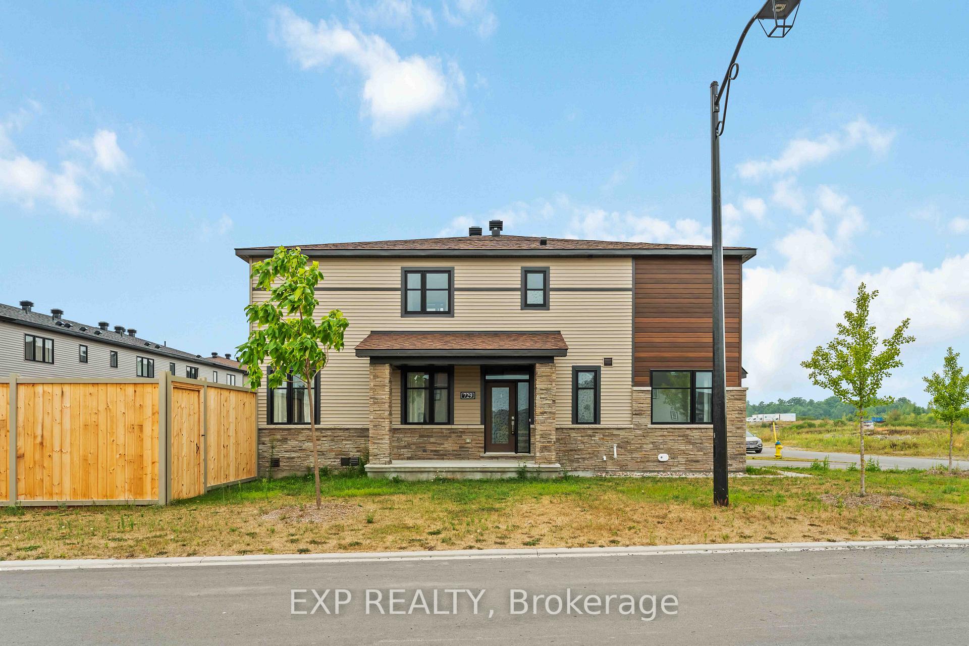 Photo 1 of 729 Doneraile Walk, Ottawa, Barrhaven - Half Moon Bay — HOMEH
