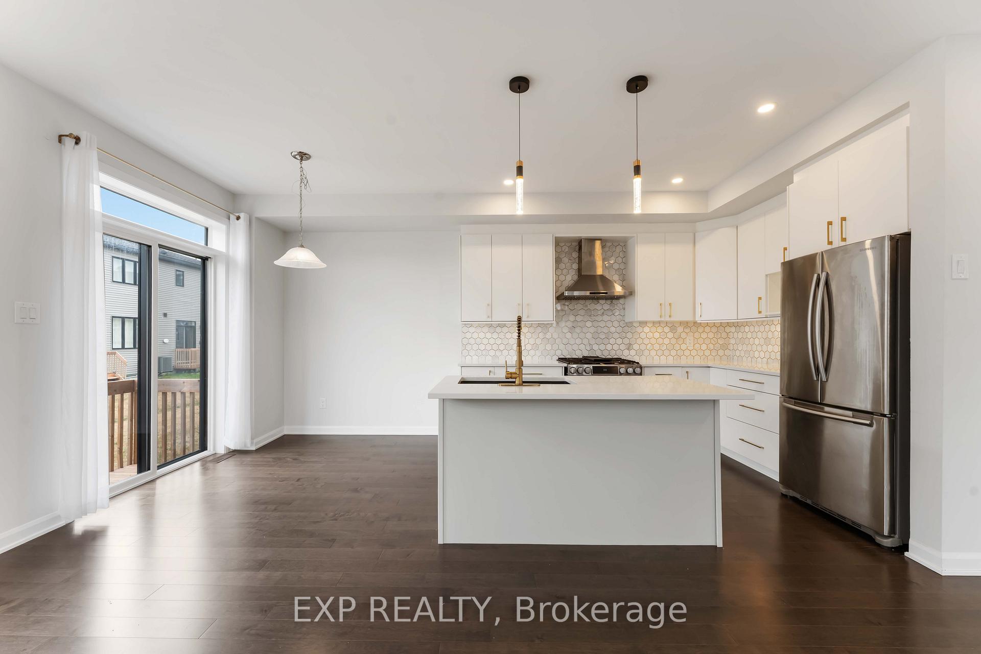Photo 4 of 729 Doneraile Walk, Ottawa, Barrhaven - Half Moon Bay — HOMEH